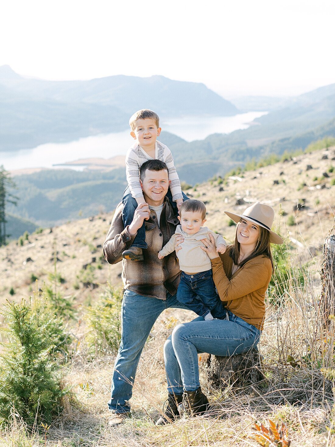 Mountain-top-family-photo-session-1637