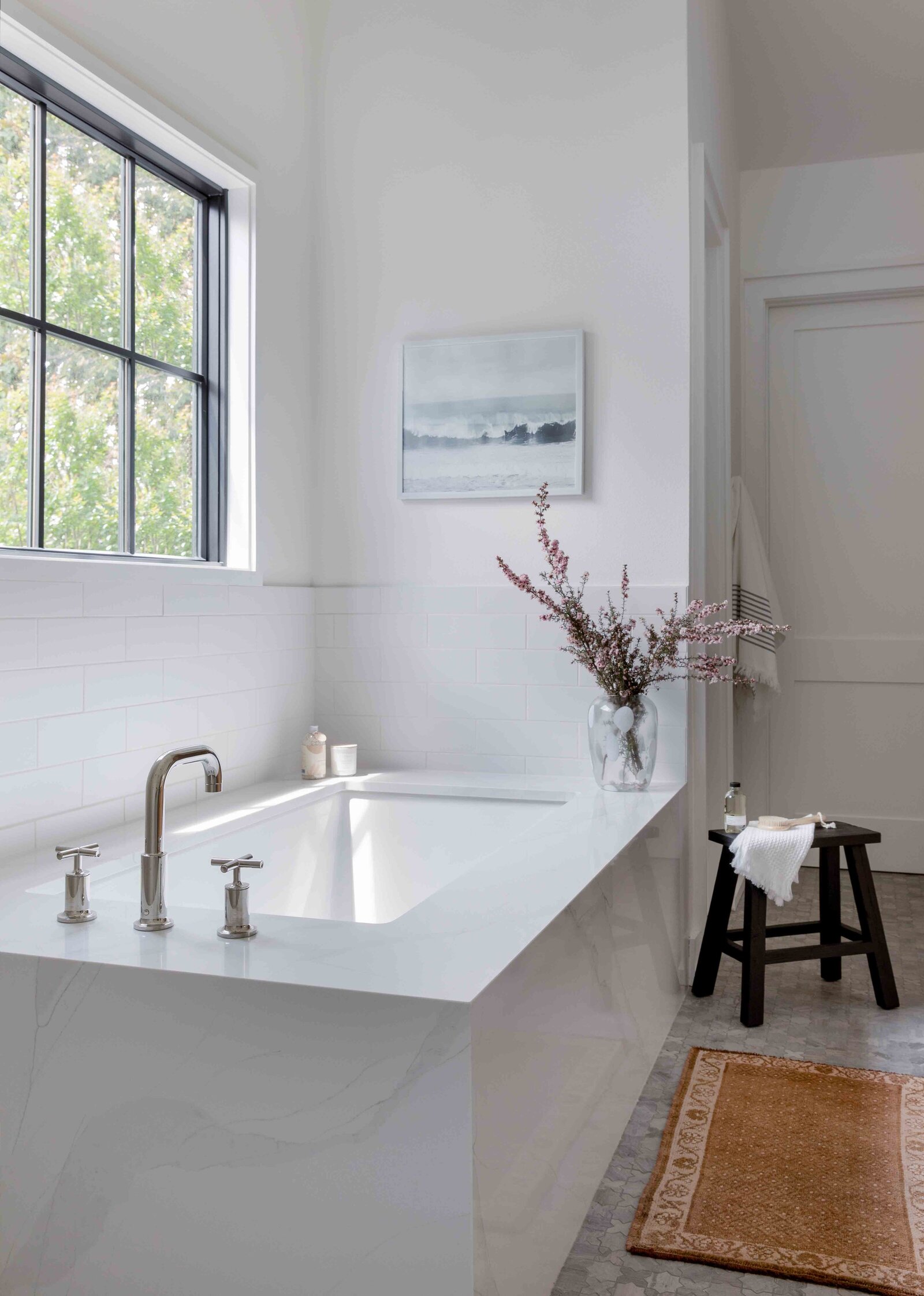 Nuela Designs Drop in Tub with Quartz Mitered