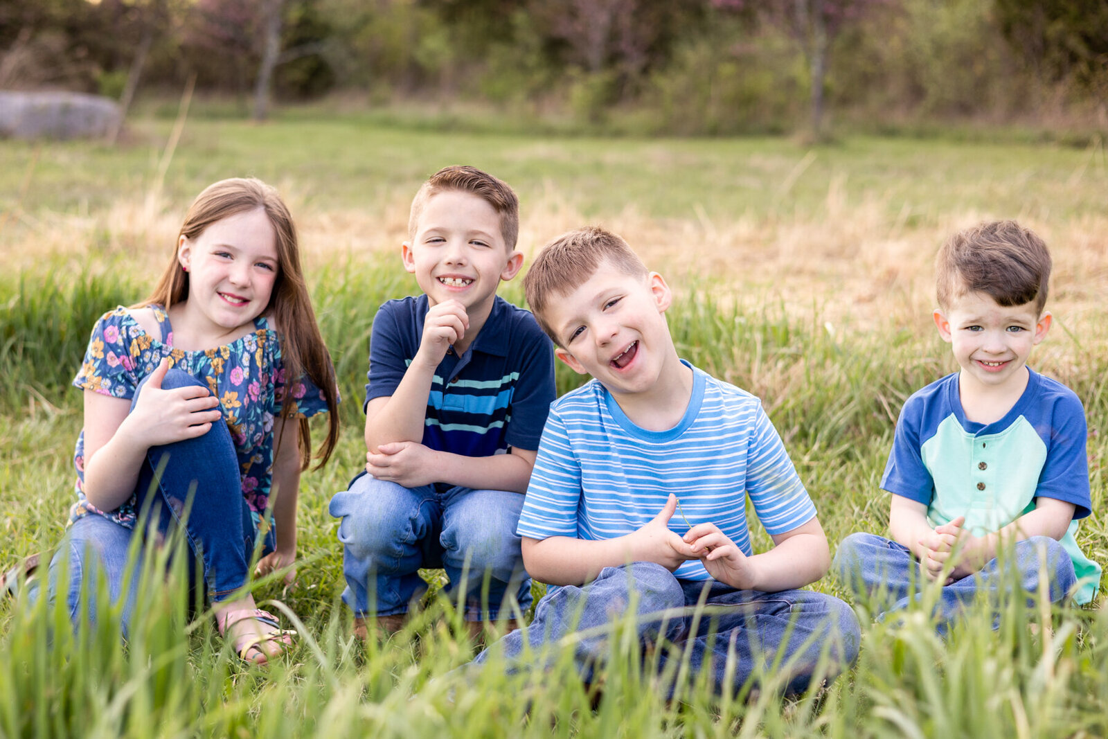 Outdoor-family-lifestyle-photography-session-Frankfort-KY-photographer