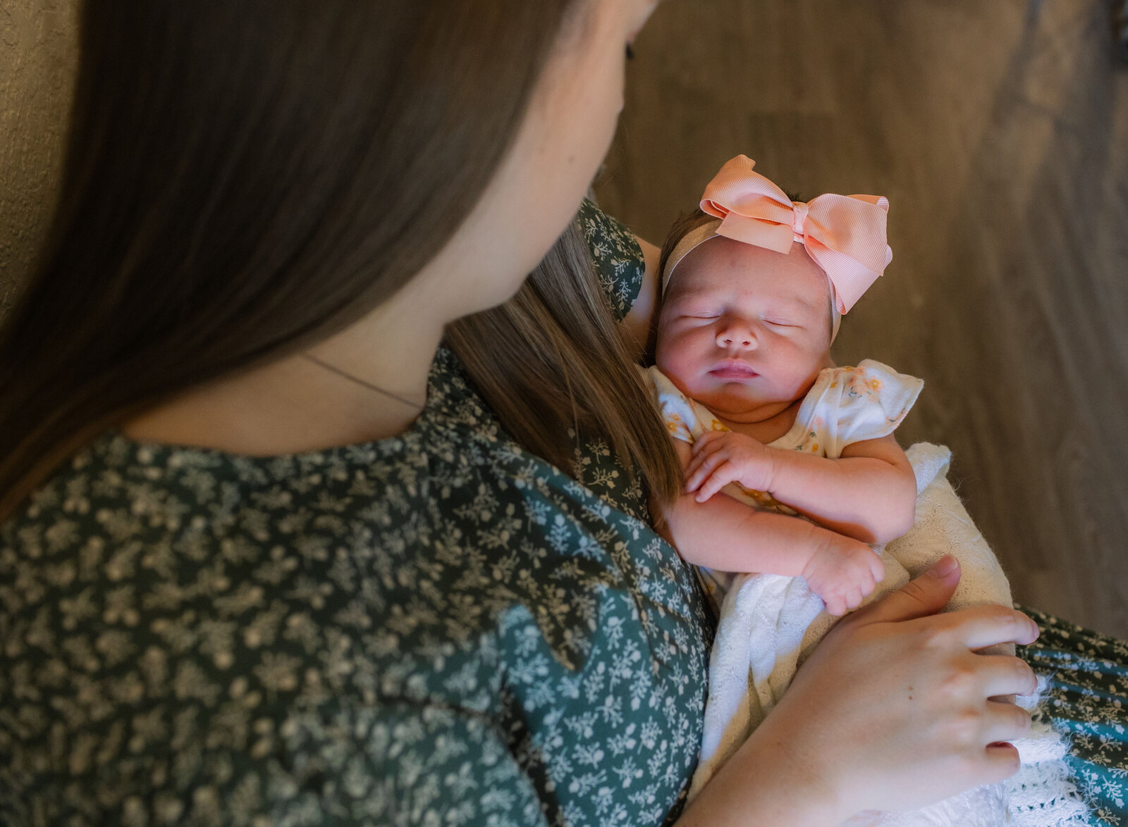 mom holding newborn