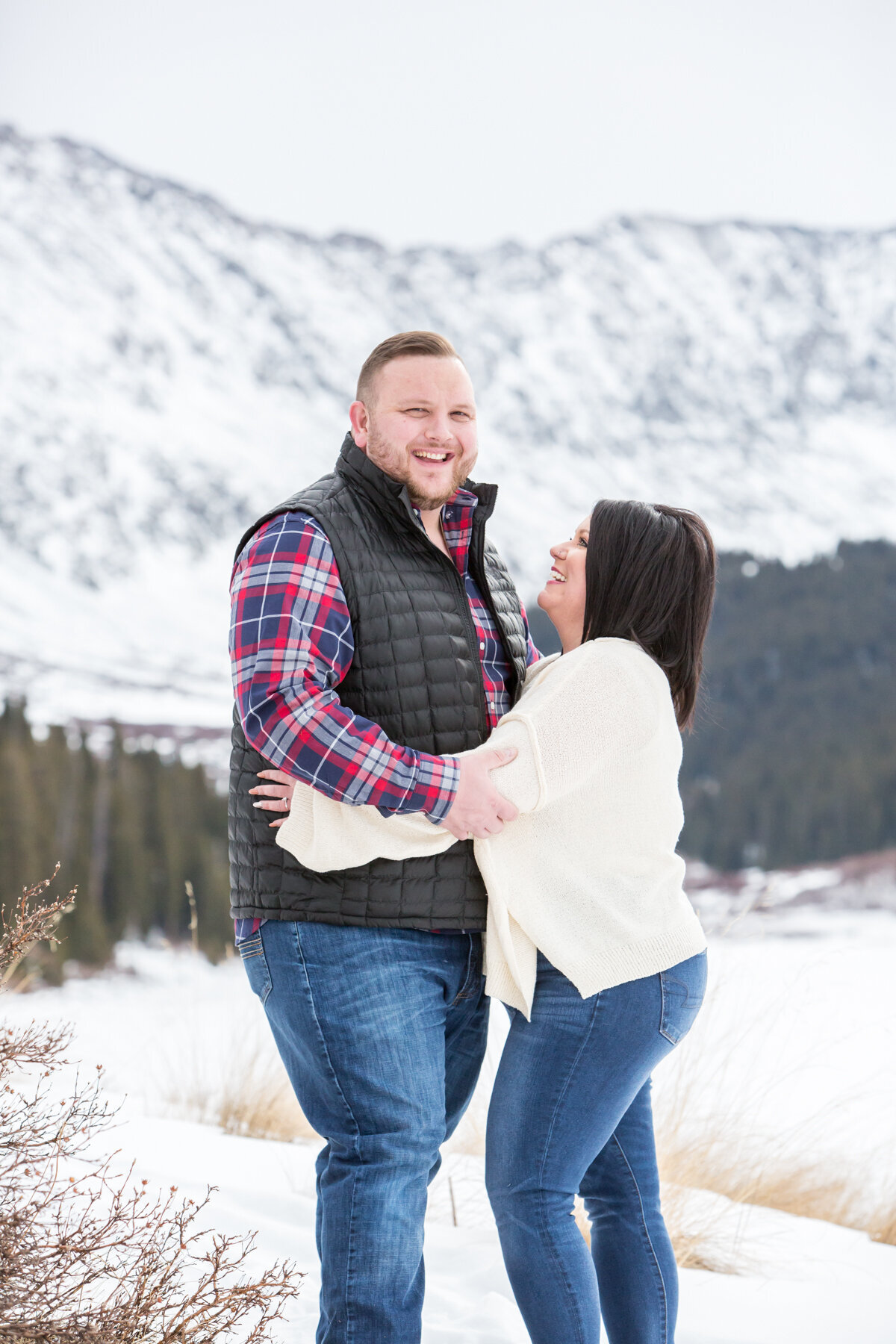 Engagement photographer in Colorado during the winter