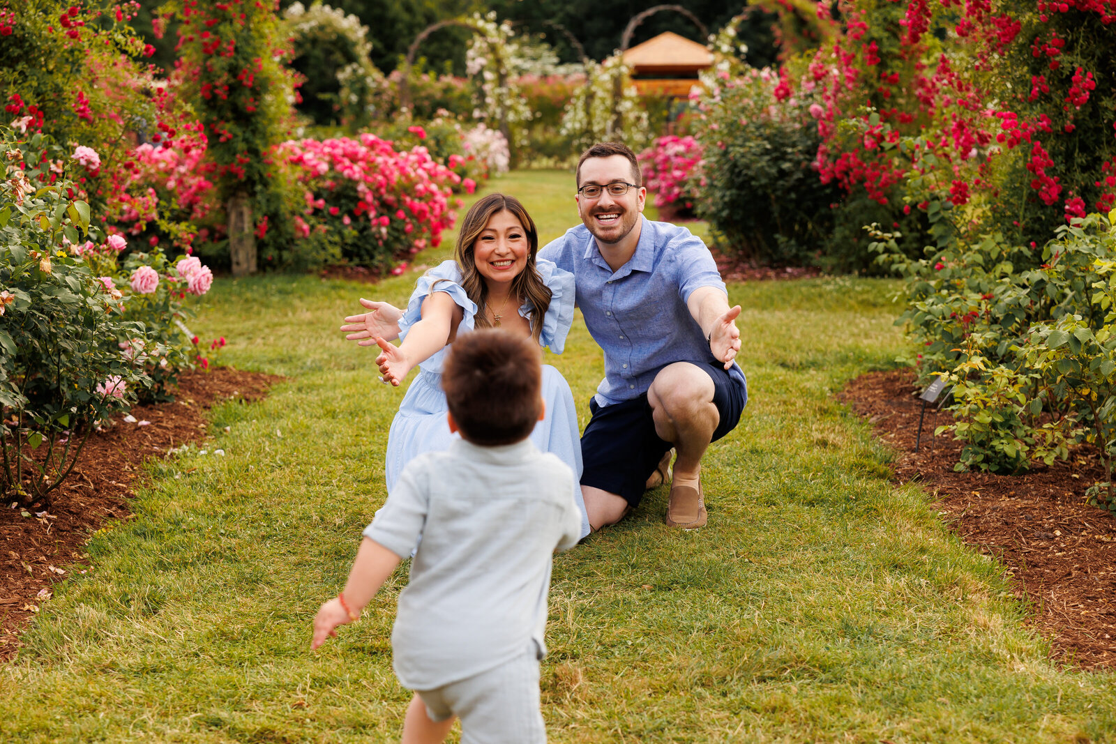 rose-garden-elizabeth-park-family-photos-3