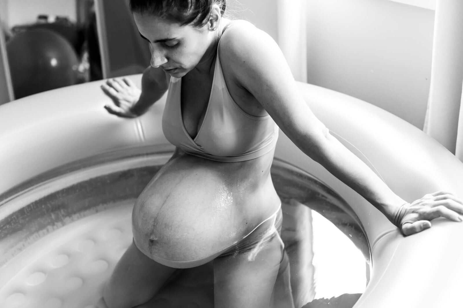home-birth-ancaster-labour-birth-pool-01