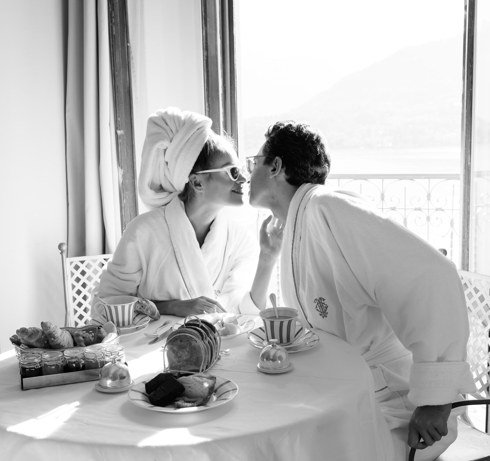 Destination Wedding Photographer Anna Lundgren in Stockholm Wedding in Lake Como at The Grand Hotel Tremezzo_035