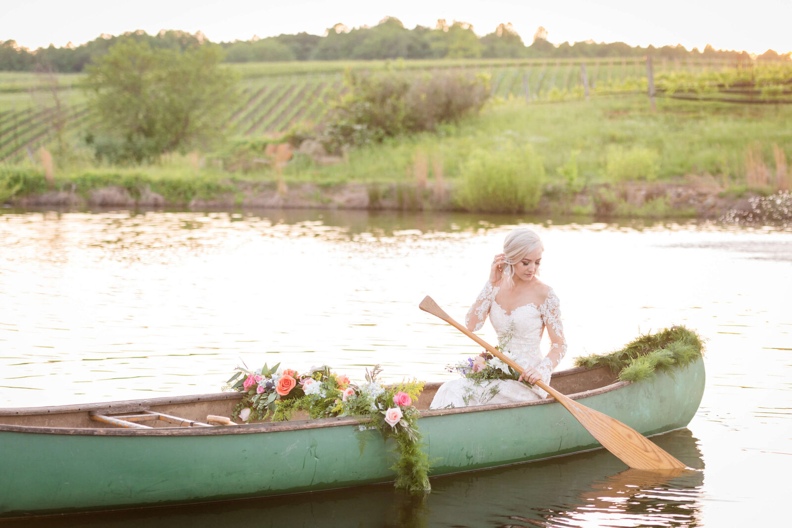 stone-tower-winery-wedding-photographer-mary-sarah-photography-lake-canoe