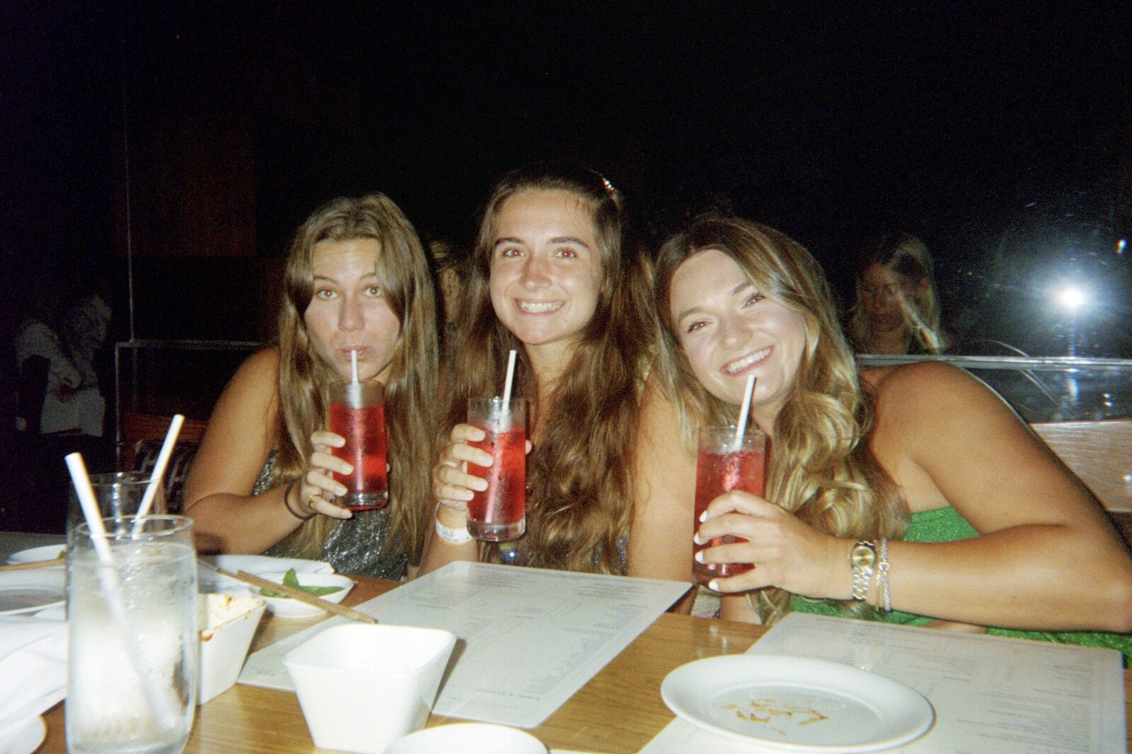 BAHAMAS SHIRLEY TEMPLE GIRLS