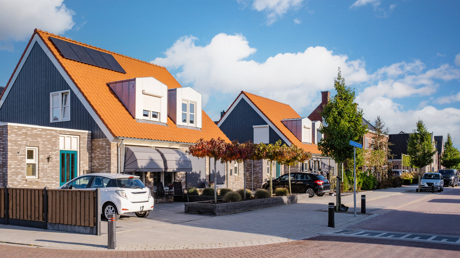 dutch-suburban-area-with-modern-family-houses-new-2025-01-07-23-39-40-utc