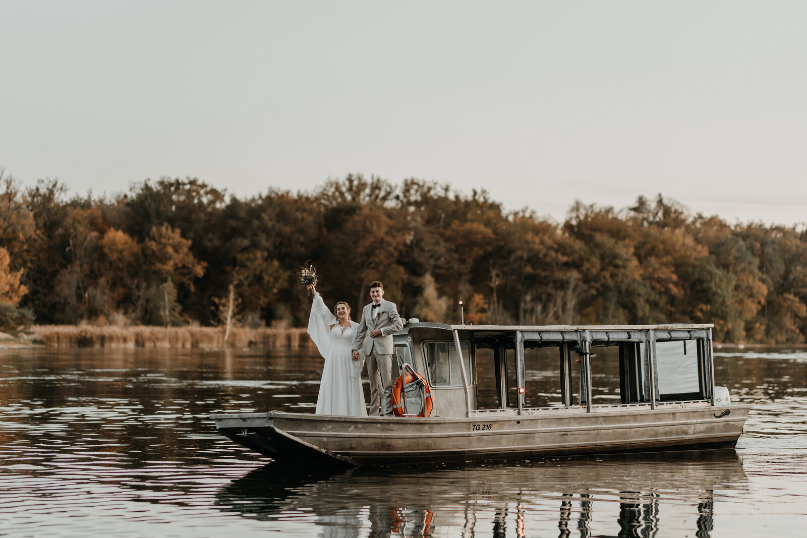 Hochzeitsfotograf Schweiz_Hochzeitsfotos_BohoHochzeitsfotos_echte Hochzeitsfotos_Hochzeitsshooting_PaarshootingHochzeit_Natürliche Hochzeitsfotos12