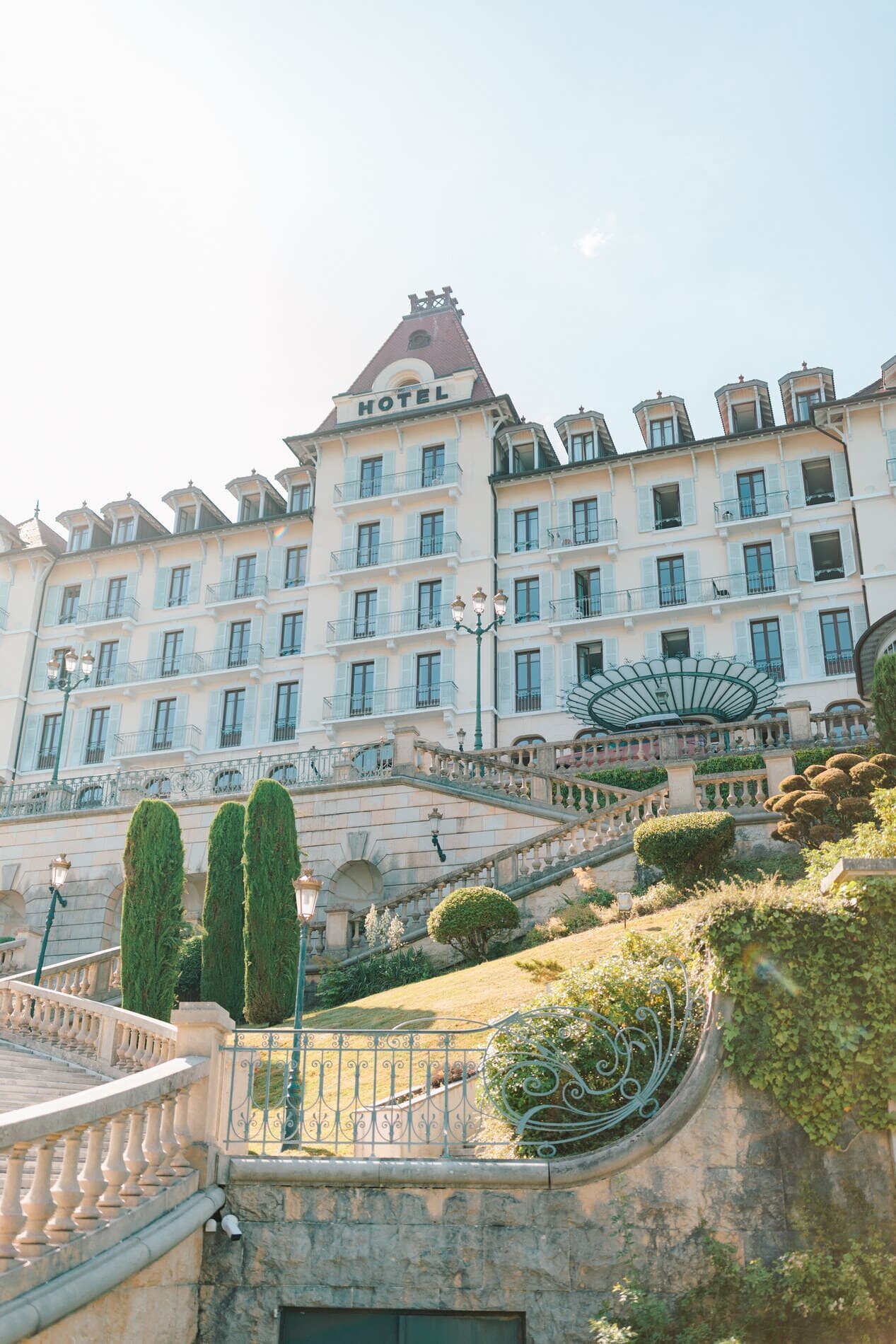 luxury-wedding-at-the-palace-de-menthon-annecy3