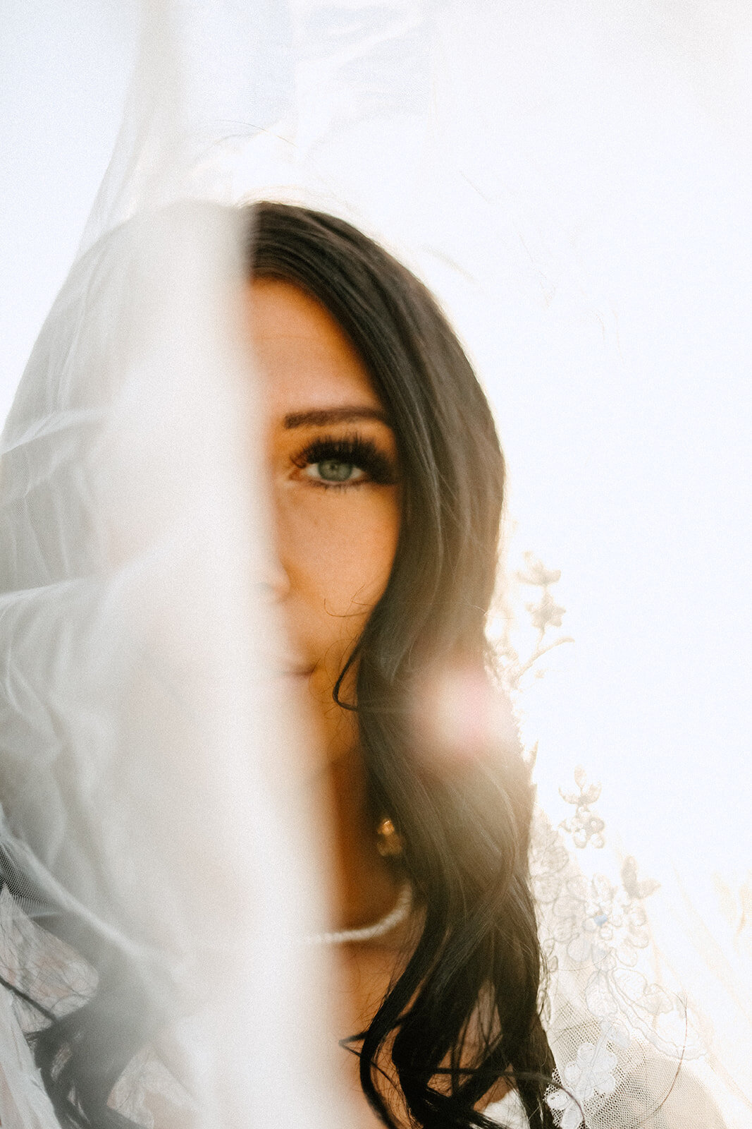how to choose a wedding photographer