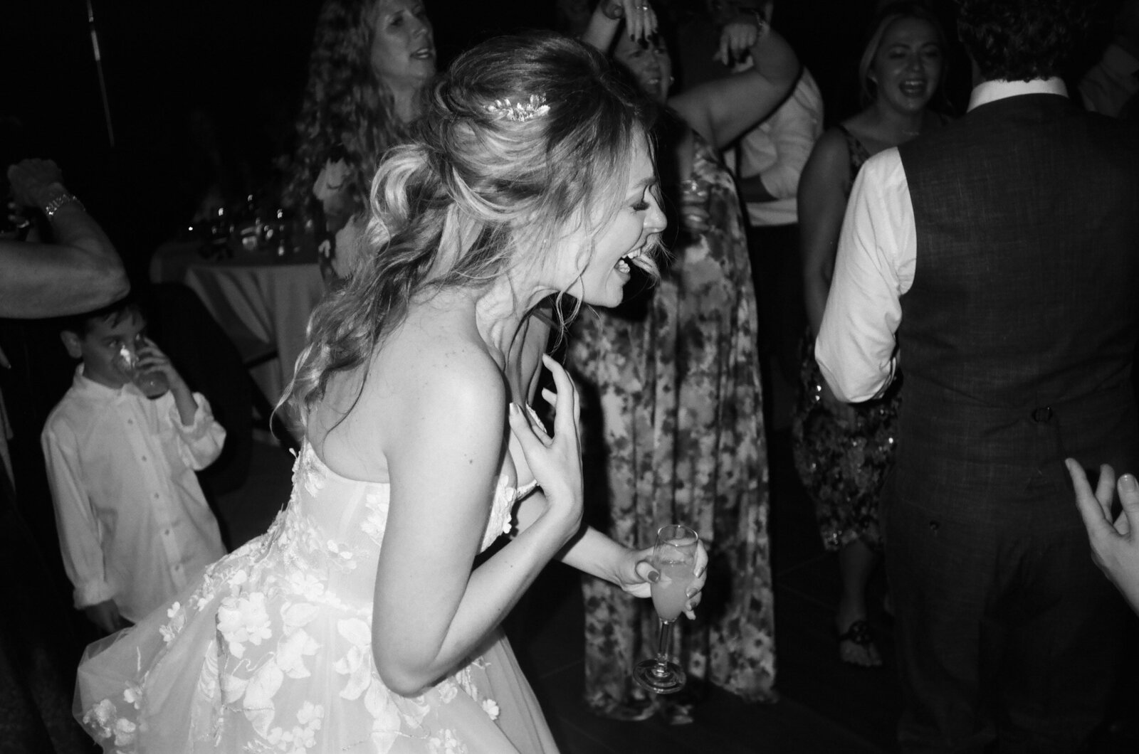 35mm Film Wedding Photography-098-000245780034