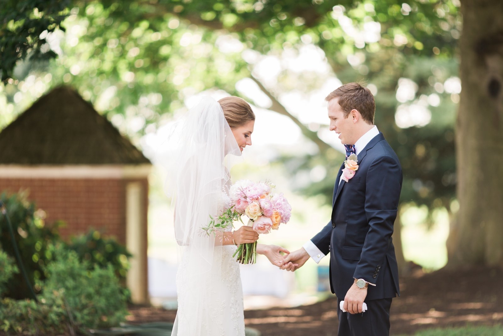 i-pink-floral-va-estate-wedding_1615