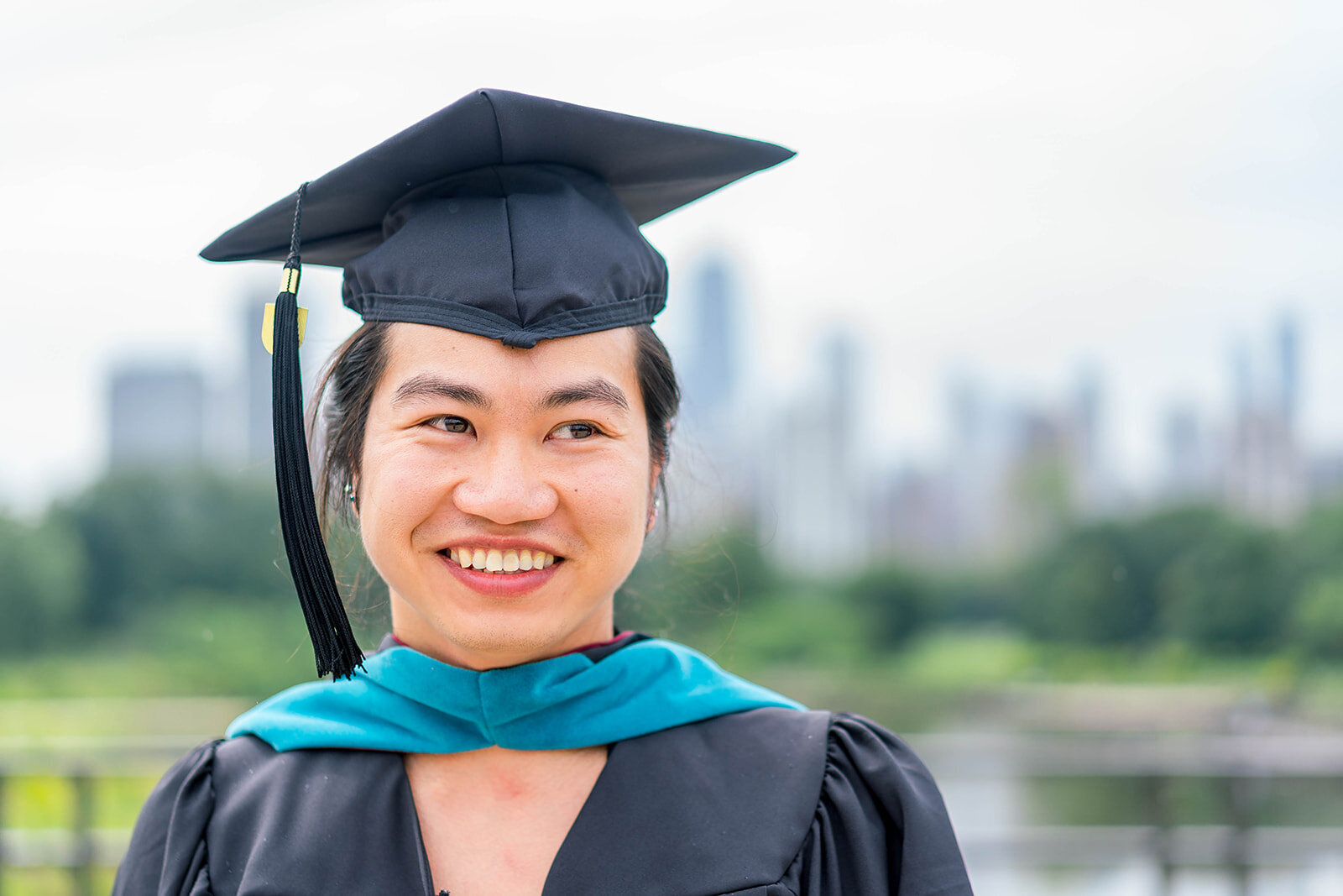 Eliana-Melmed-Photography-Chicago-LosAngeles-Jewish-Photographer-GraduationPhotos-CollegePhotos-00025
