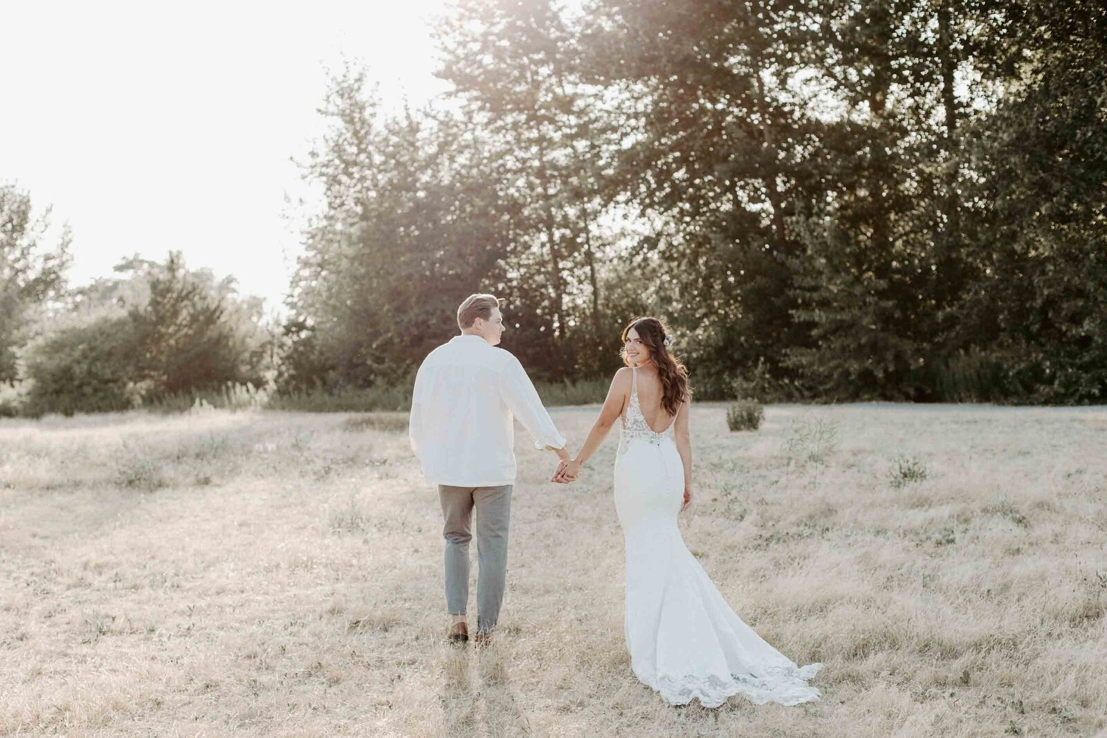 Intimate Wedding and Elopement Light & Airy Families Photography in Vancouver BC