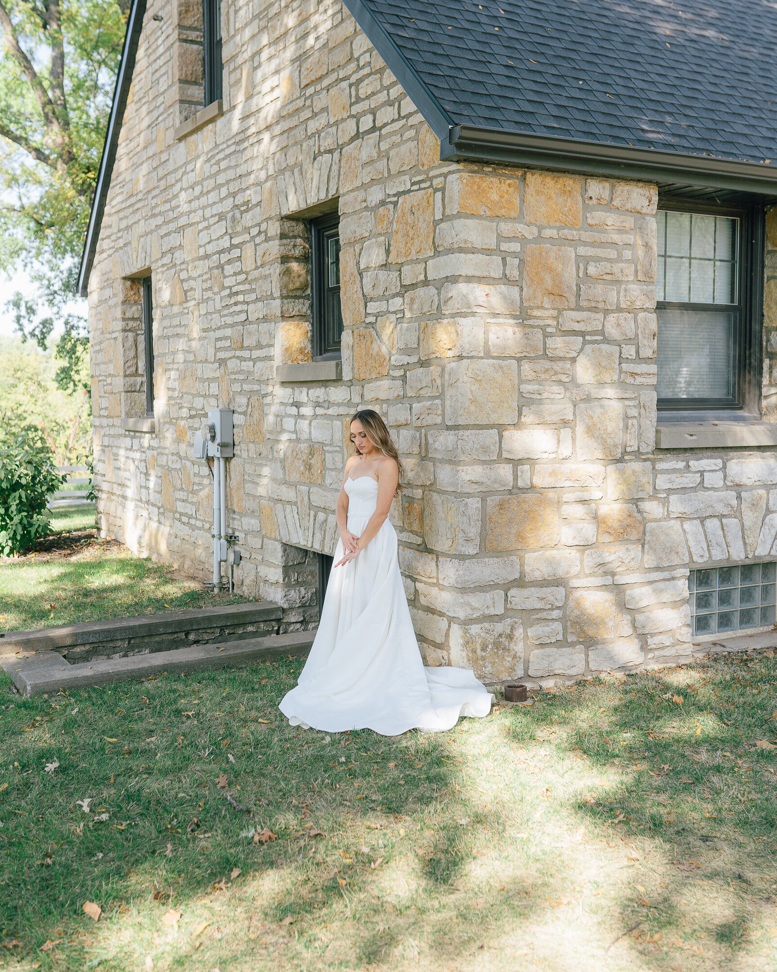 Saenz The Farmhouse KC Event Venue Wedding119