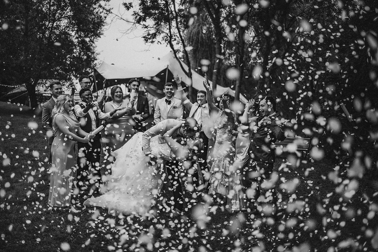 wedding party throw confetti