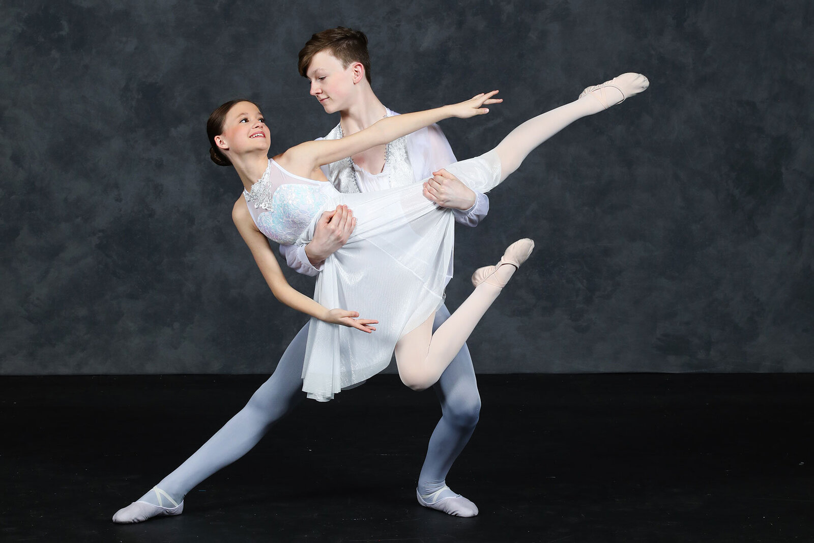 Dance-Photographer-KS---2022_CTA_H1_320