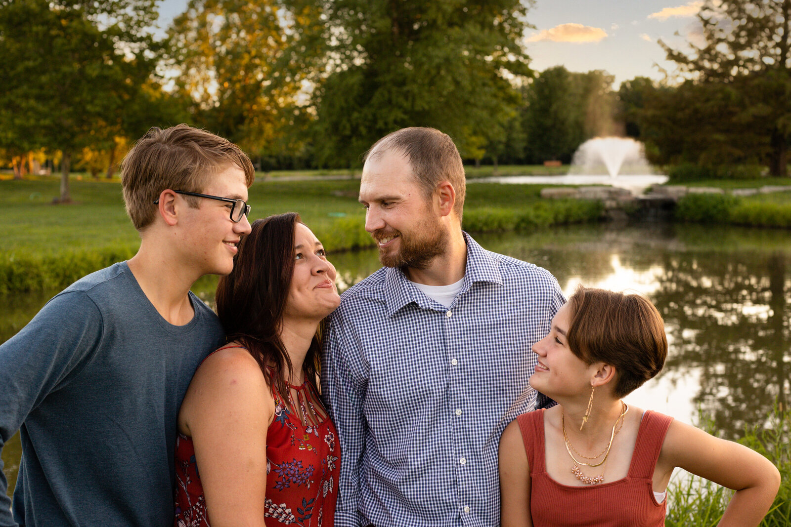 Family session at the Lawrence arboretum in Kansas