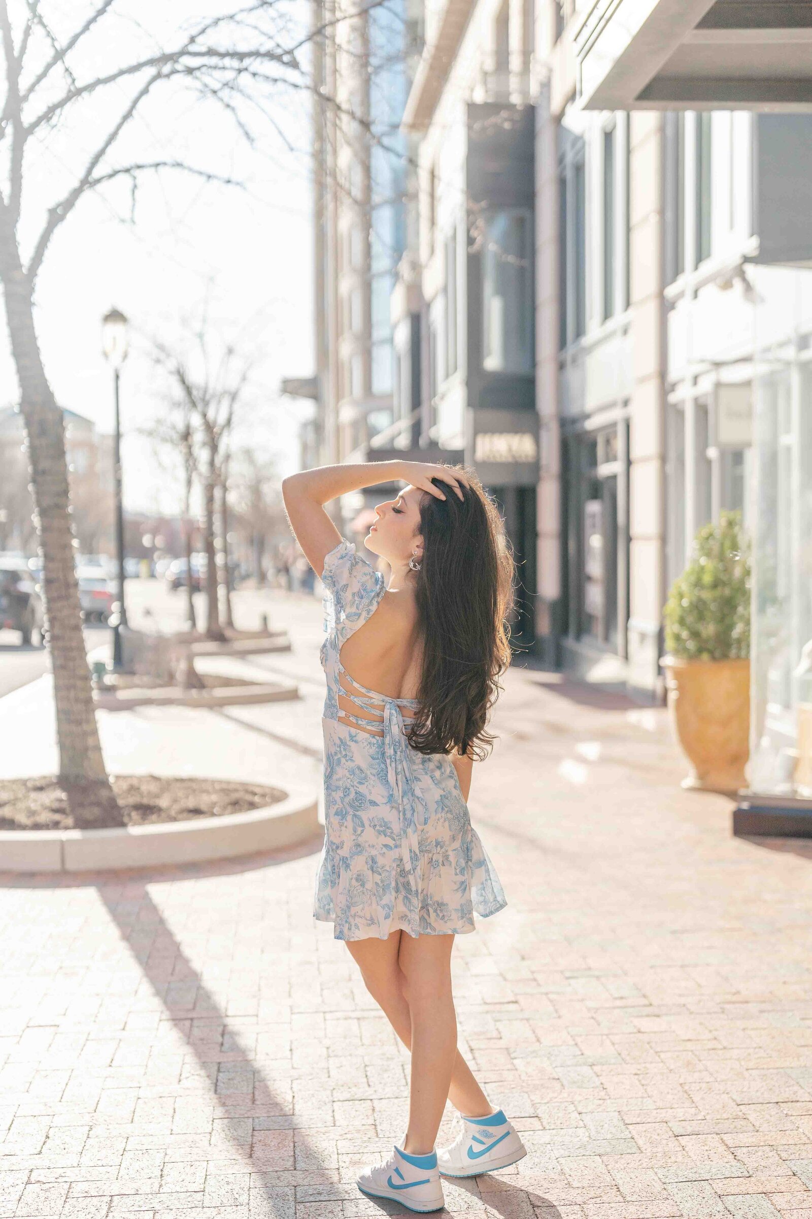 girl looking away during Reston, VA senior picture