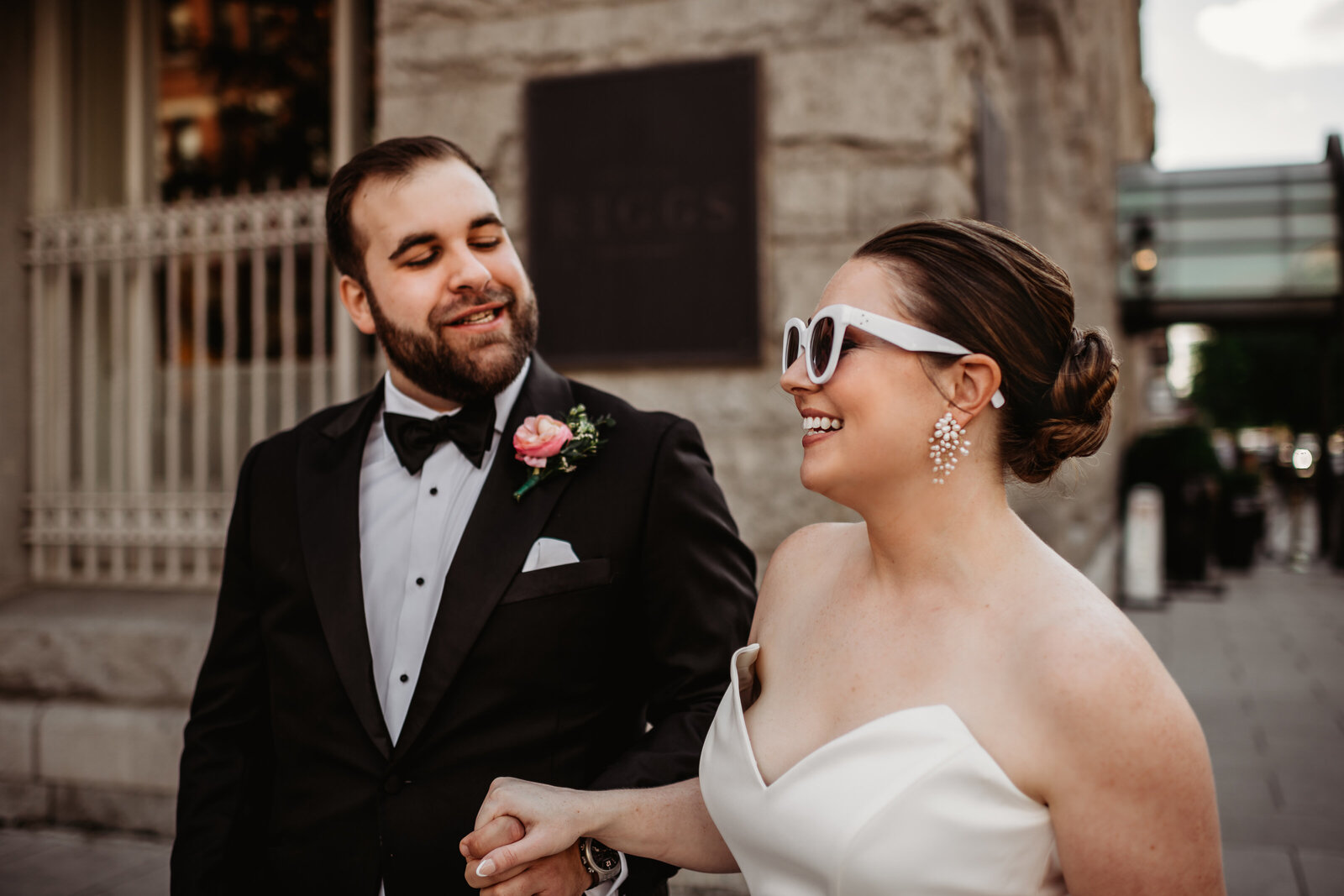 Baltimore photographer captures modern DC wedding