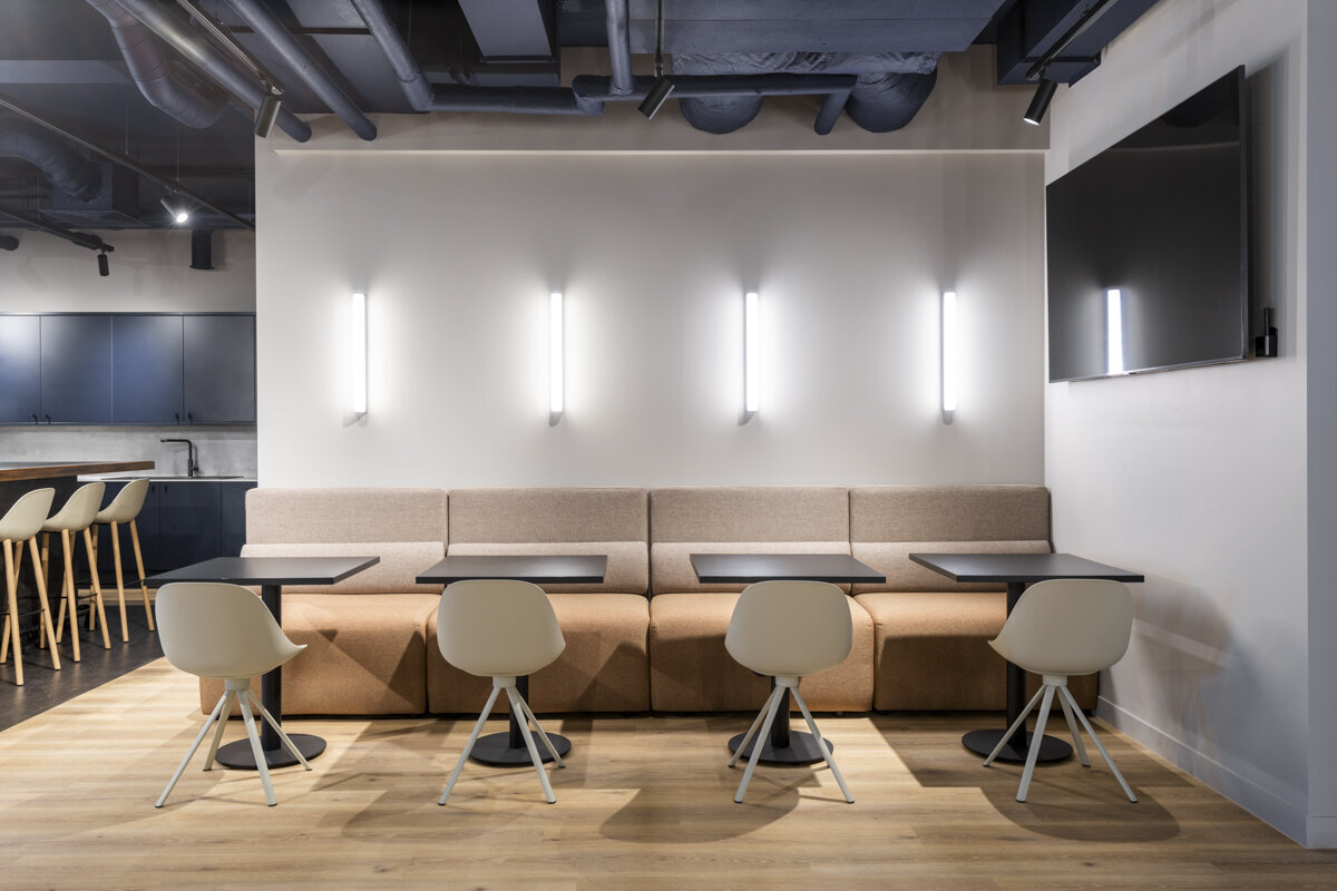 Aw Spaces - ABM - Office Cuarator - SMALL-2