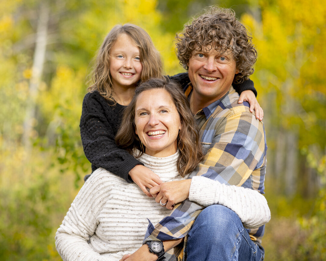 •	how to get candid family photos