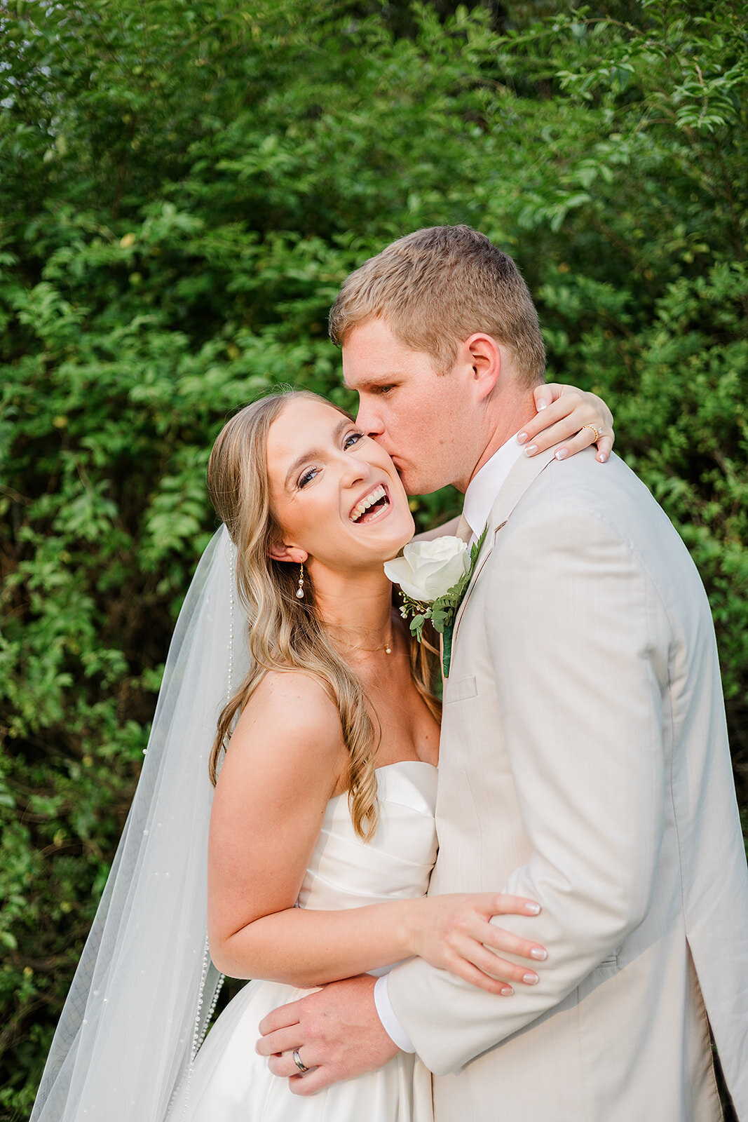 Whitis-Sedalia-Kentucky-Wedding-2349