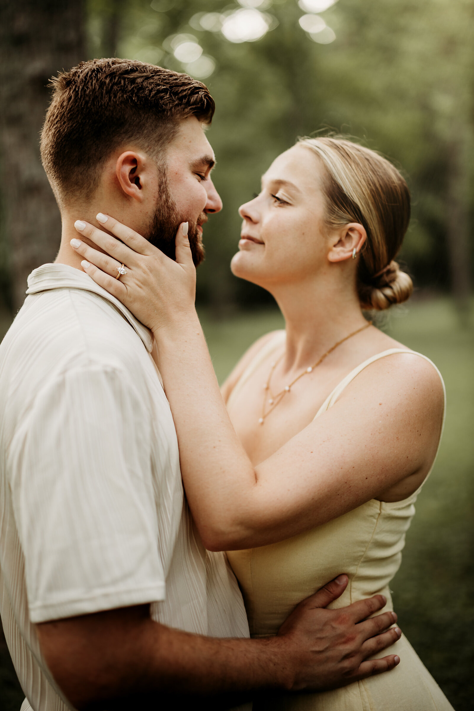 9224-Caleb-Maddie-Engagement-Indianapolis-8x10