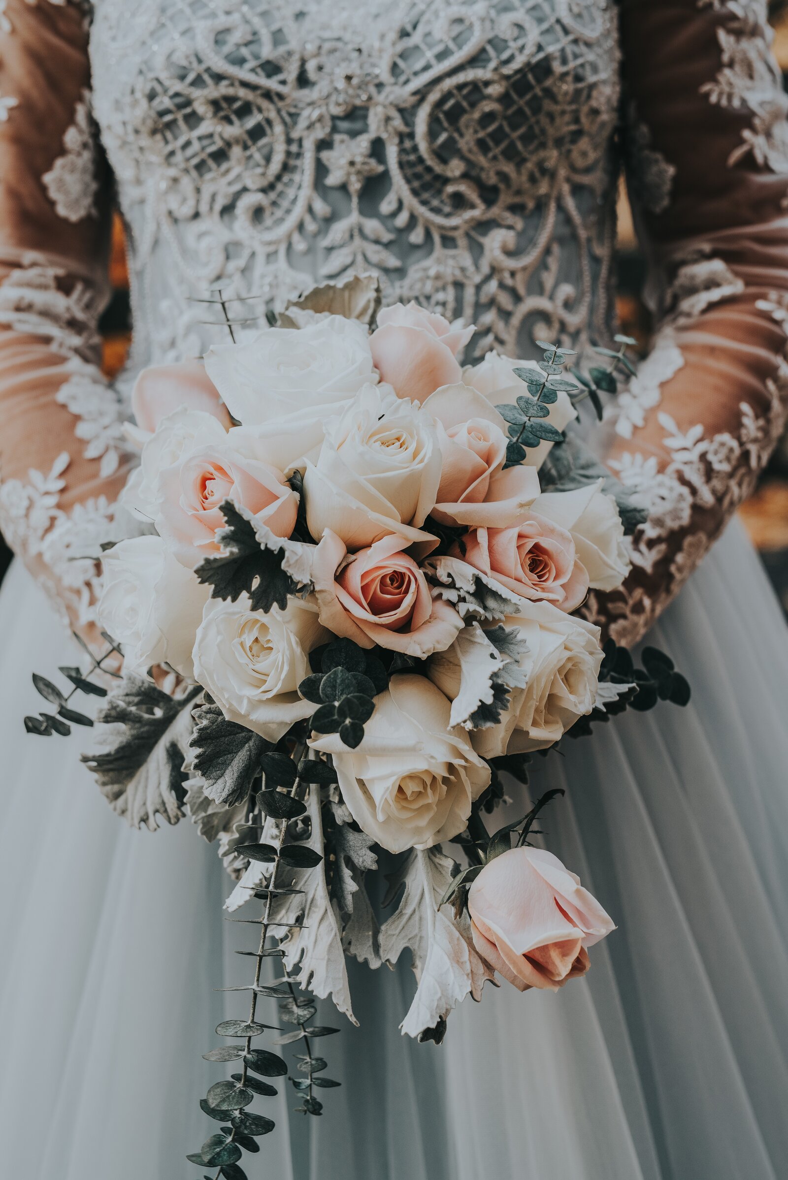 sandra-seitamaa-bCh2BzYn4Ug-unsplash