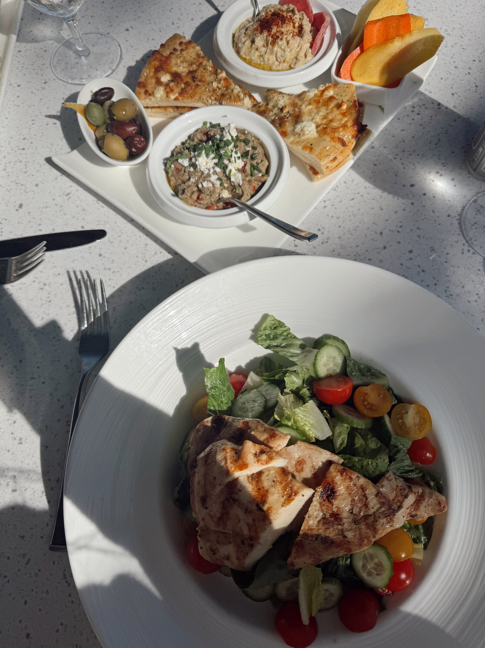 Nutritionist for eating disorders pouring gut health friendly food