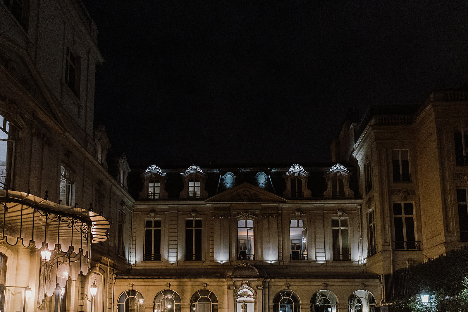 Lyndsey+Edouard-CercledeL'UnionInterallieeWedding-Paris-2021-MASHAIDA-4207_websize