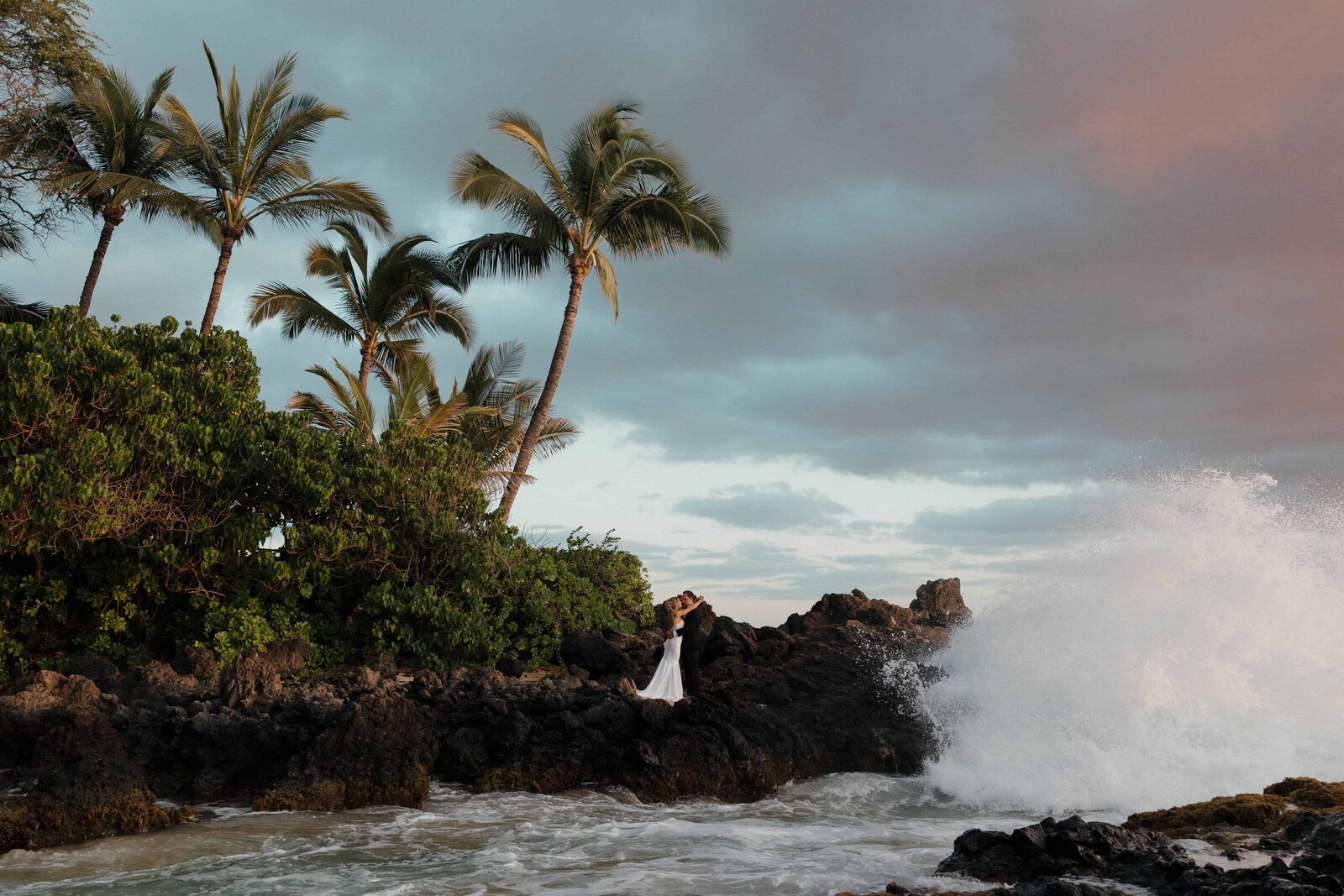 Cassie Beth Photography is a Hawaii Wedding Photographer