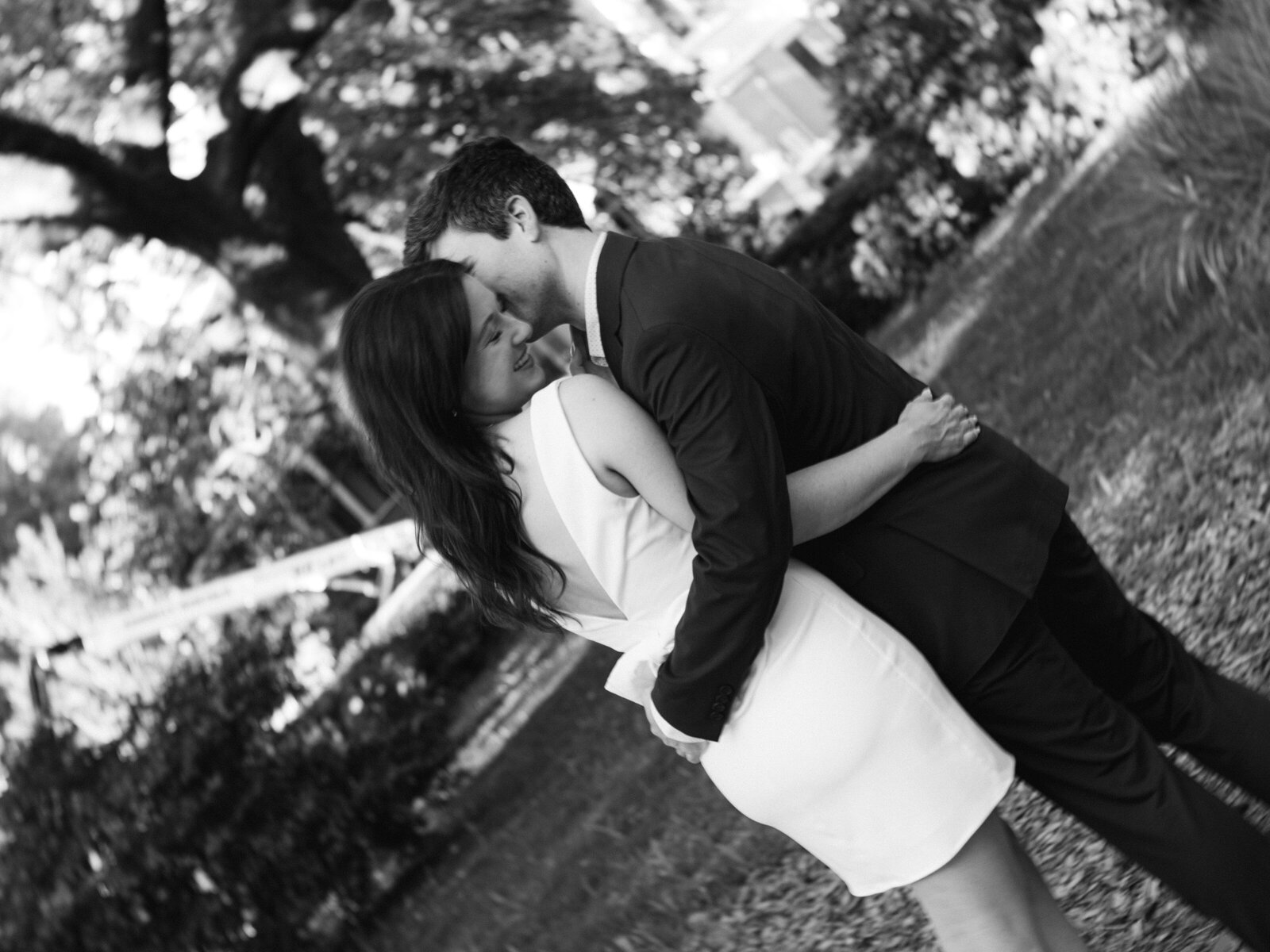 260-torianna-brooke-portraiture-downtown-savannah-ga-engagement-session-jessica-brian