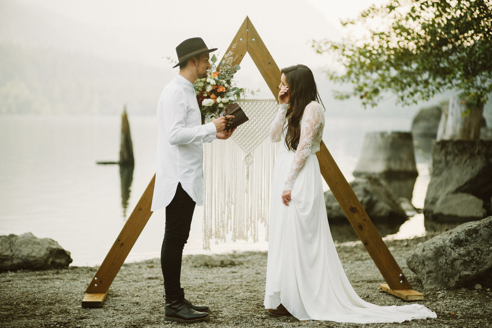 athena-and-camron-seattle-elopement-wedding-benj-haisch-rattlesnake-lake-christian-couple-goals48