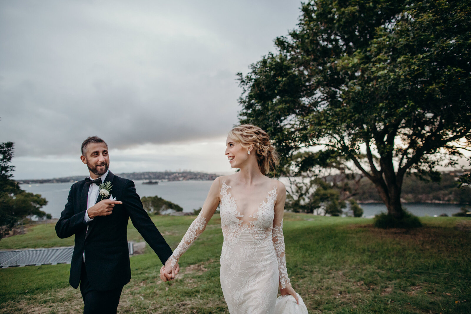 0148_Cafe_Montmartre_Candid_Wedding_Photographer