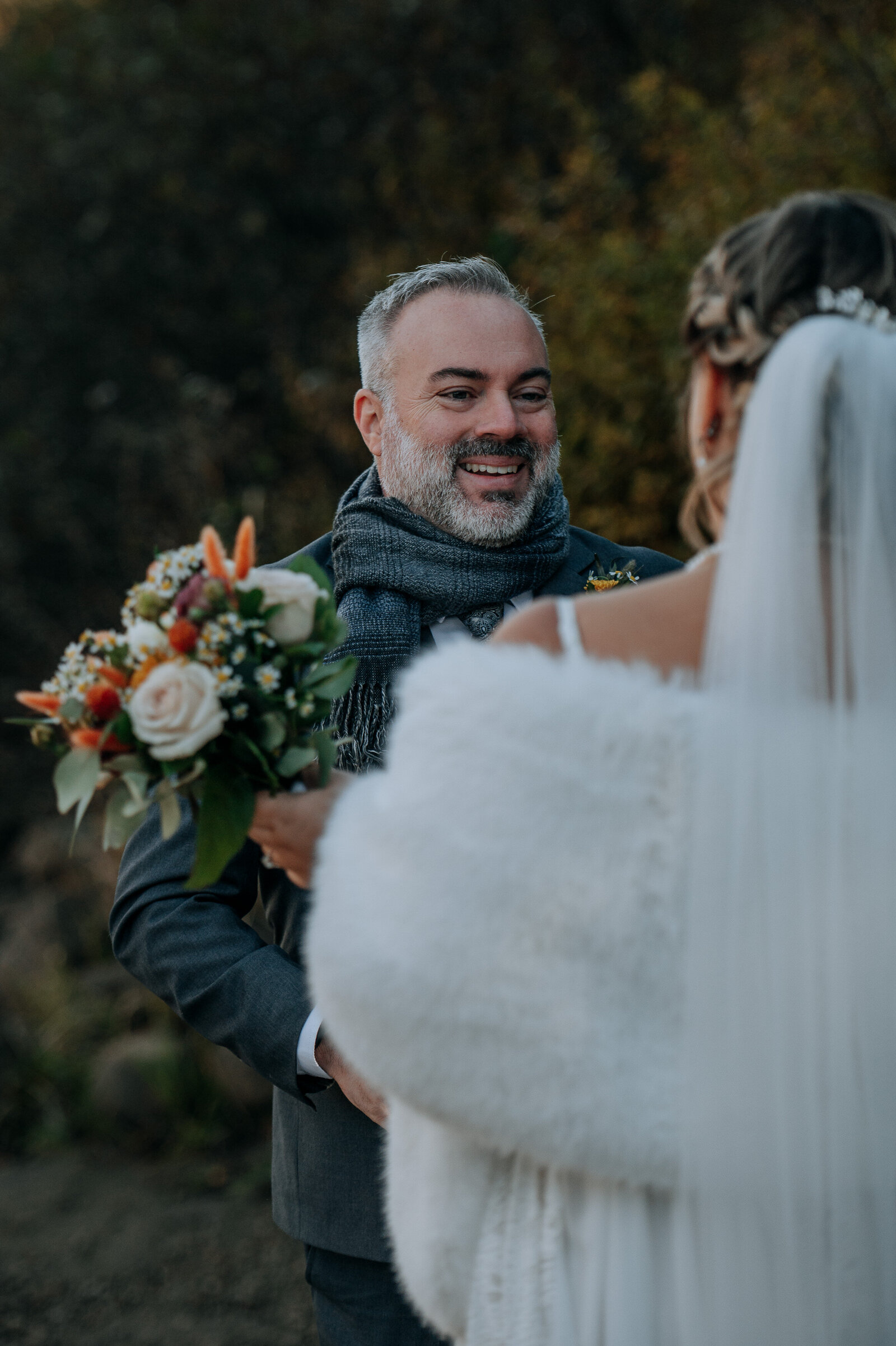 love-is-nord-mariage-intime-elopement-parc-national-jacques-cartier-quebec-00001