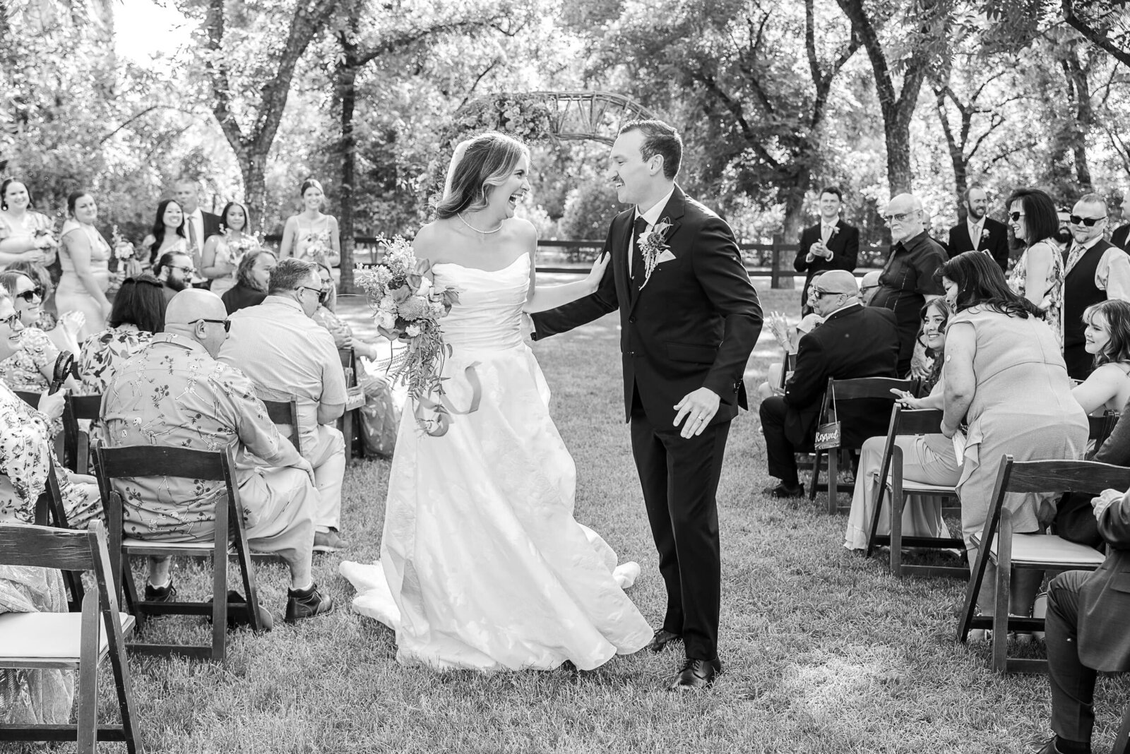 Phoenix-Wedding-Photographer-and-Videographer-Venue-at-the-Grove-PayWed-1316