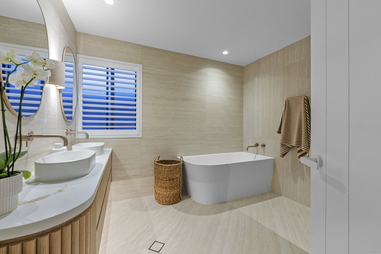 Executive Coastal Luxe | Carla Rausch Interior Design