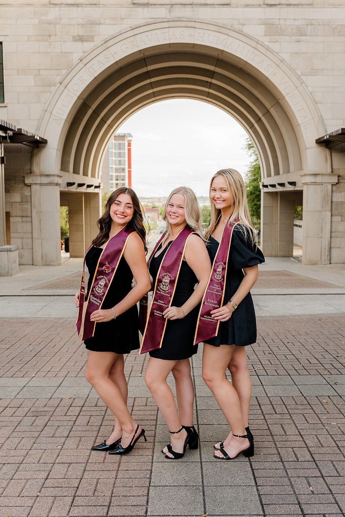 Texas state grad photos group session