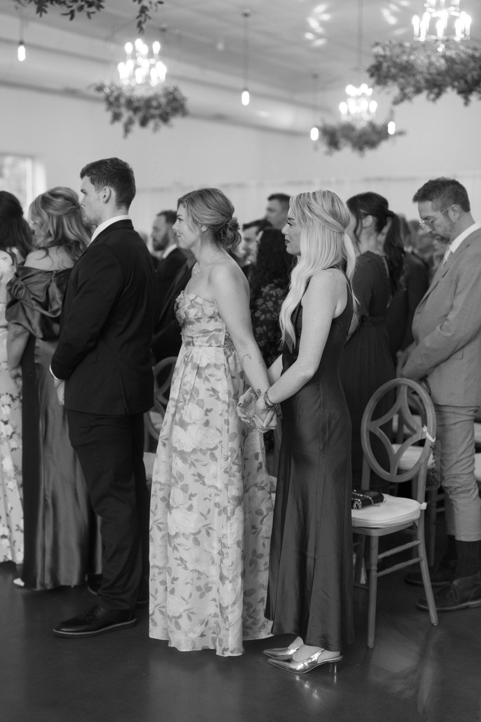 the=maxwell-wedding-raleigh-nc-caroline-greg-710