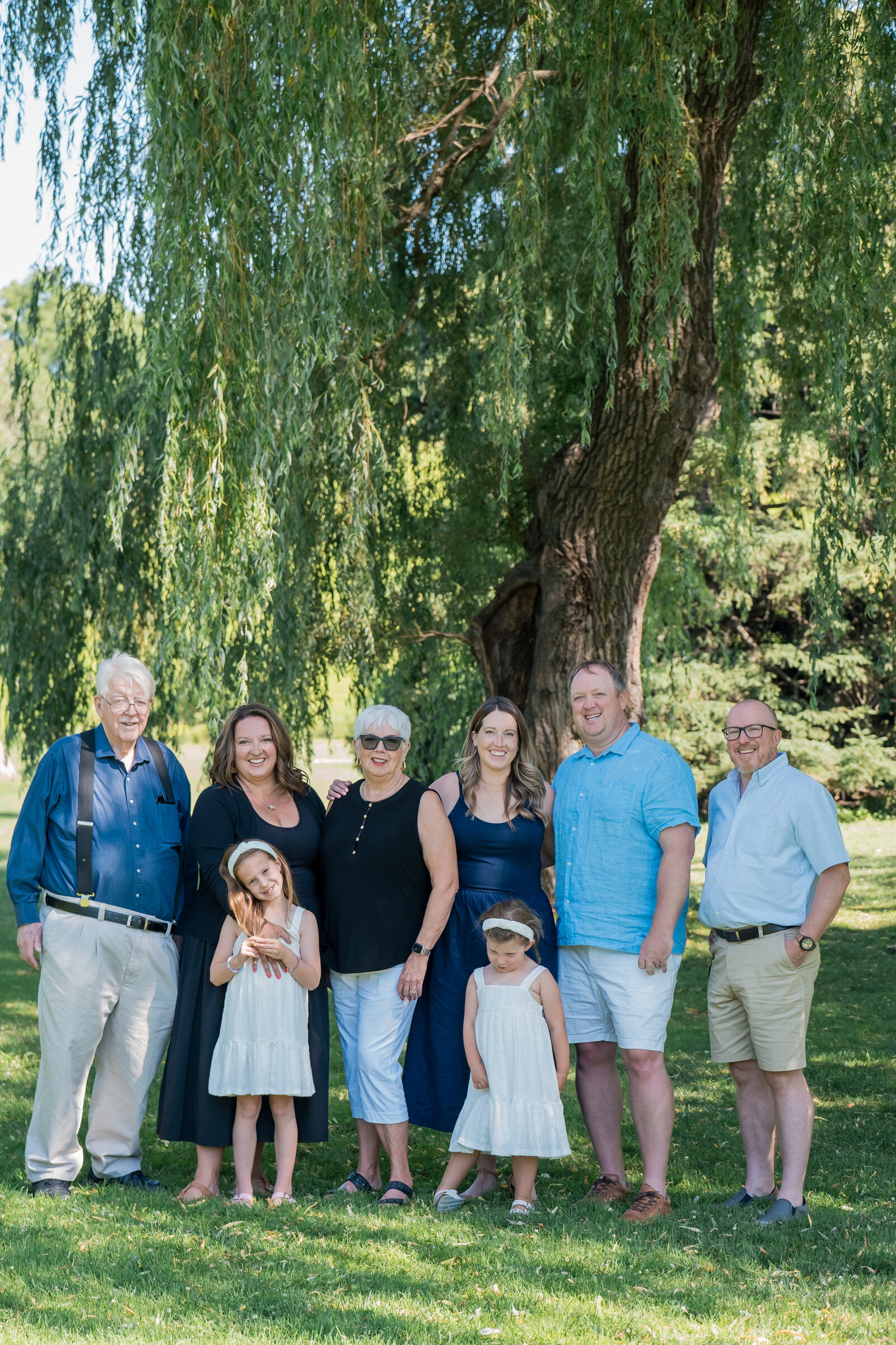 Milton Famliy photo studio green background