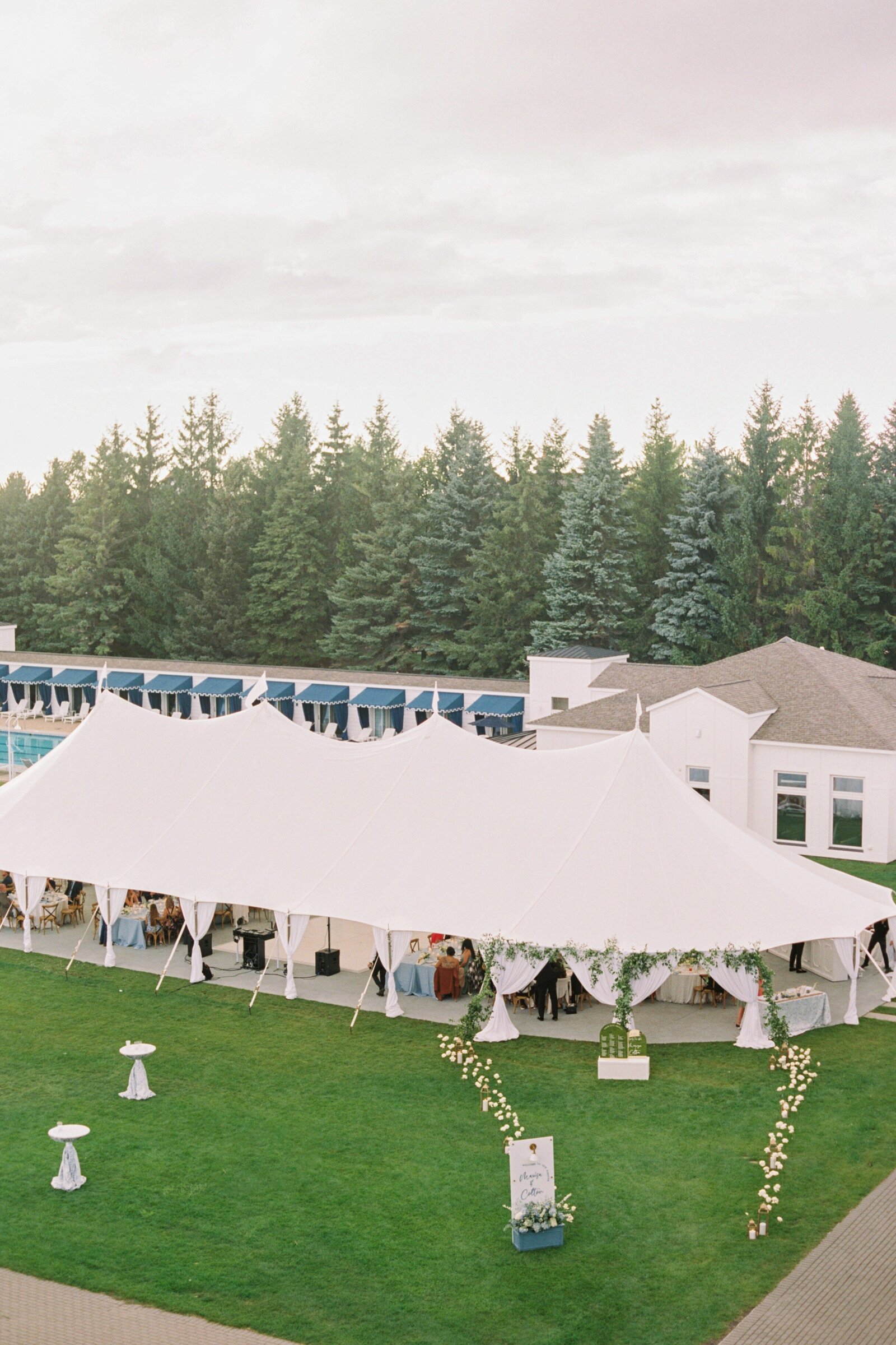 Tented-Bay-Harbor-Wedding-Michigan-Breanne-Rochelle-Photography68