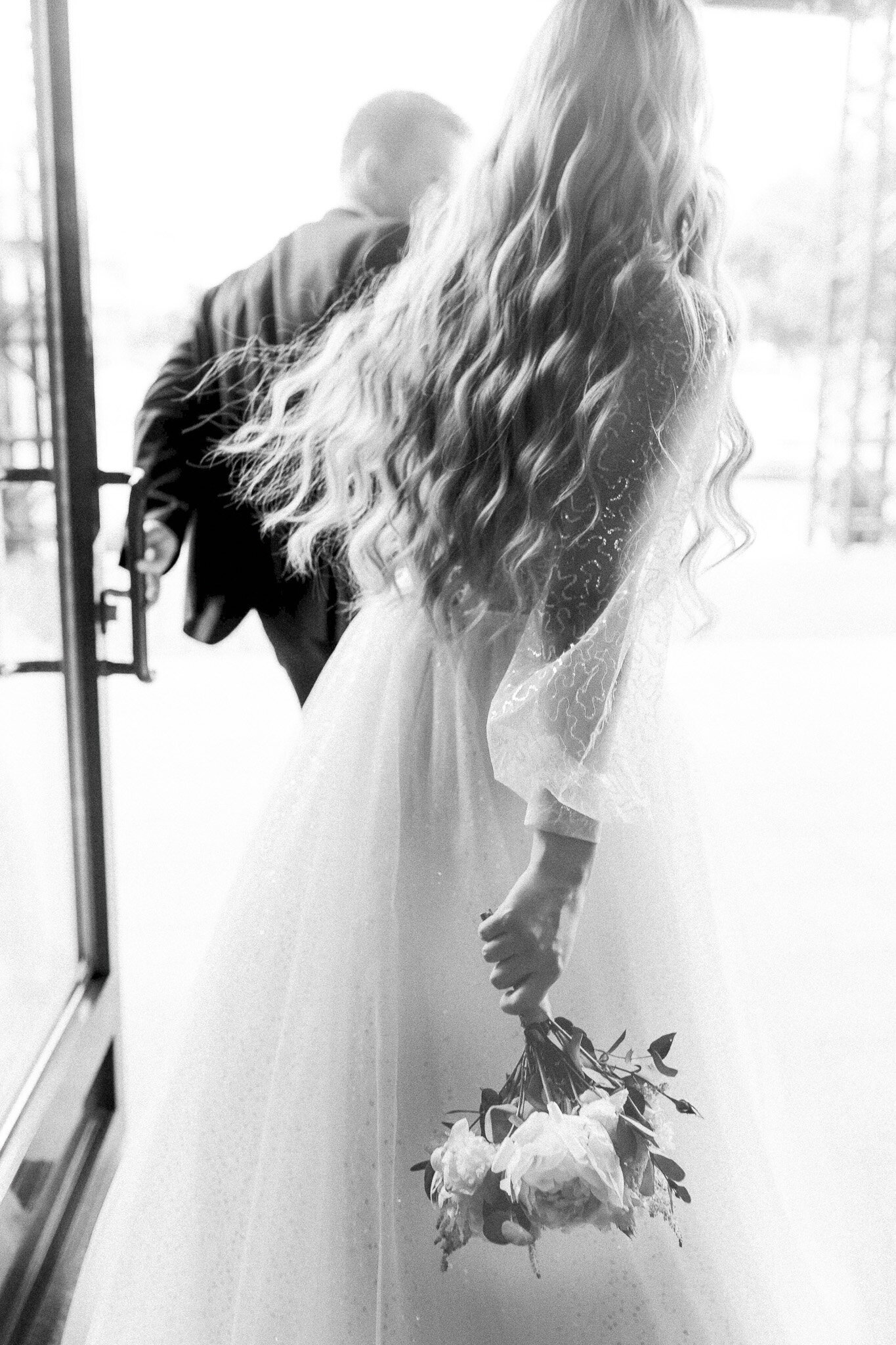 pexels-hannaauramenka-8761686