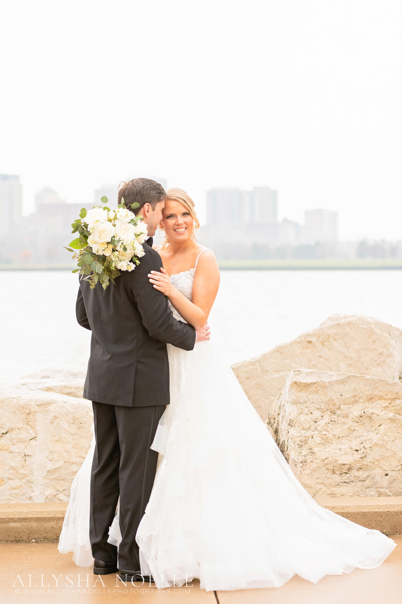 Wedding-at-The-Factory-on-Barclay-in-Milwaukee-0411