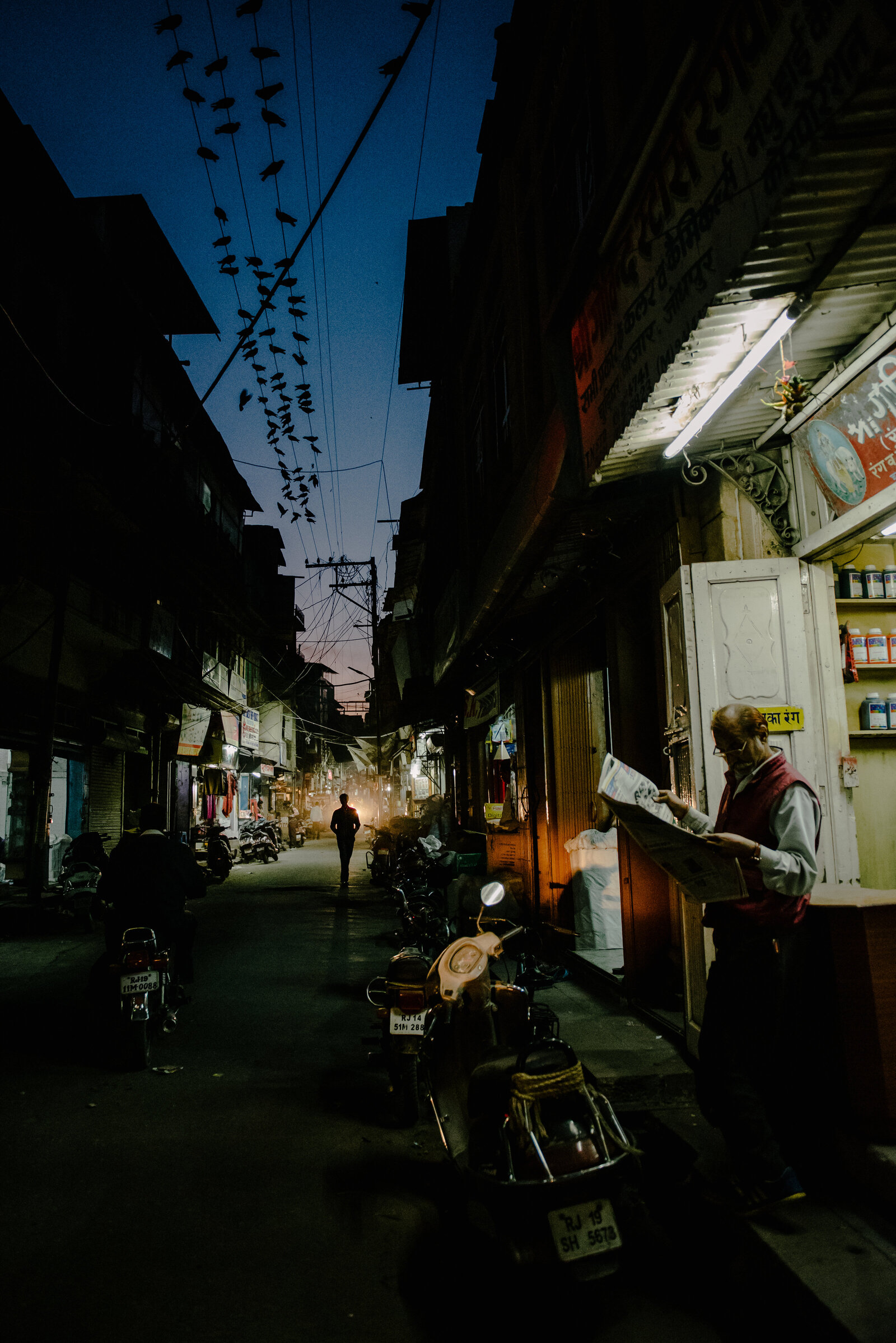 india005