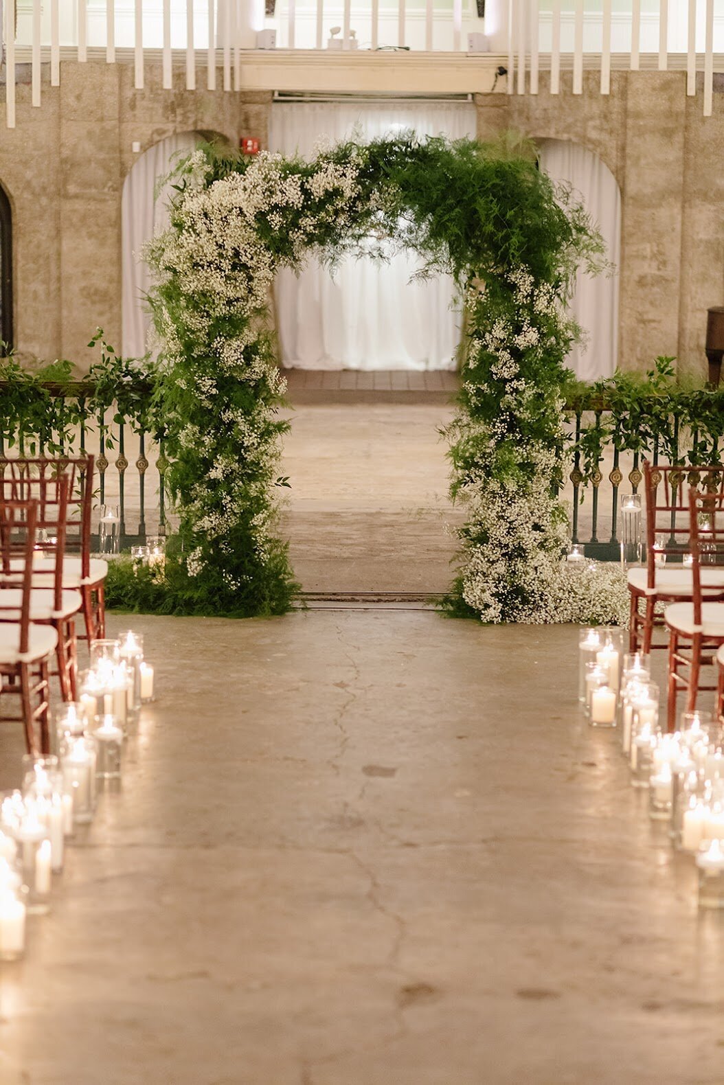 romantic ceremony florals