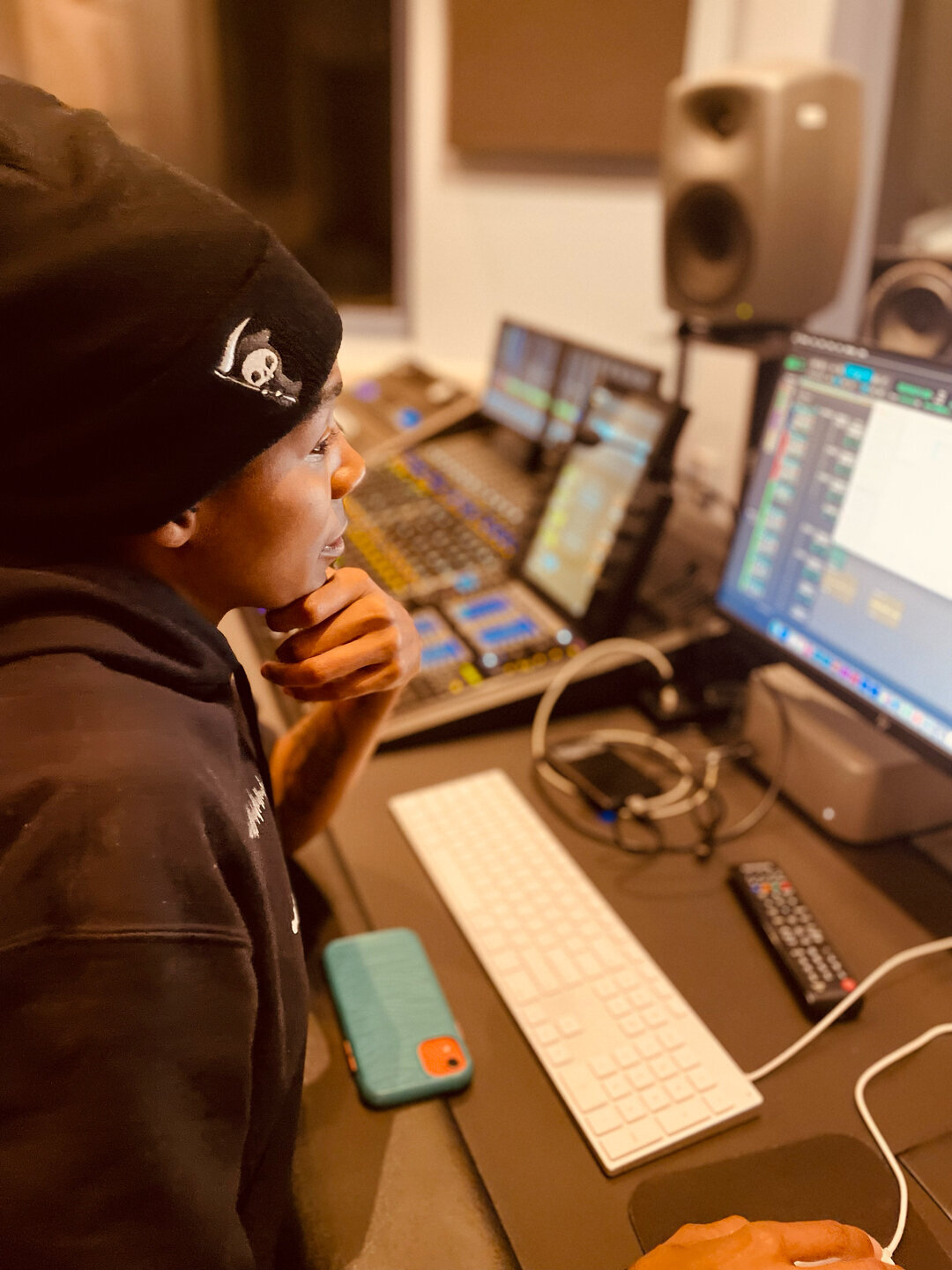 deci-Boone-Black-Sound-Designer