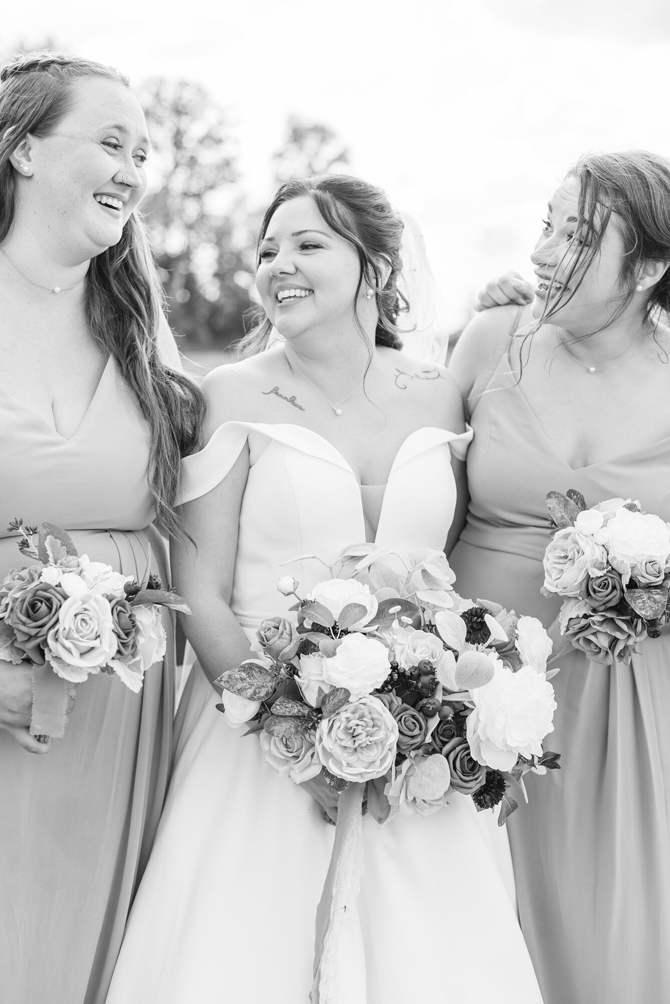 gaietto-ohio-bridal-party-home-pictures-3