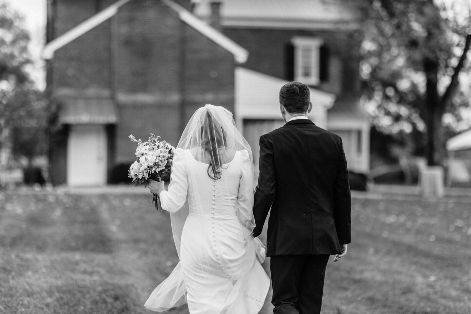 SARALANE-AND-STEVIE-PHOTOGRAPHY-CAROLINE-AND-MICHAEL-11-9-24-LRE-HIGHLIGHT-6