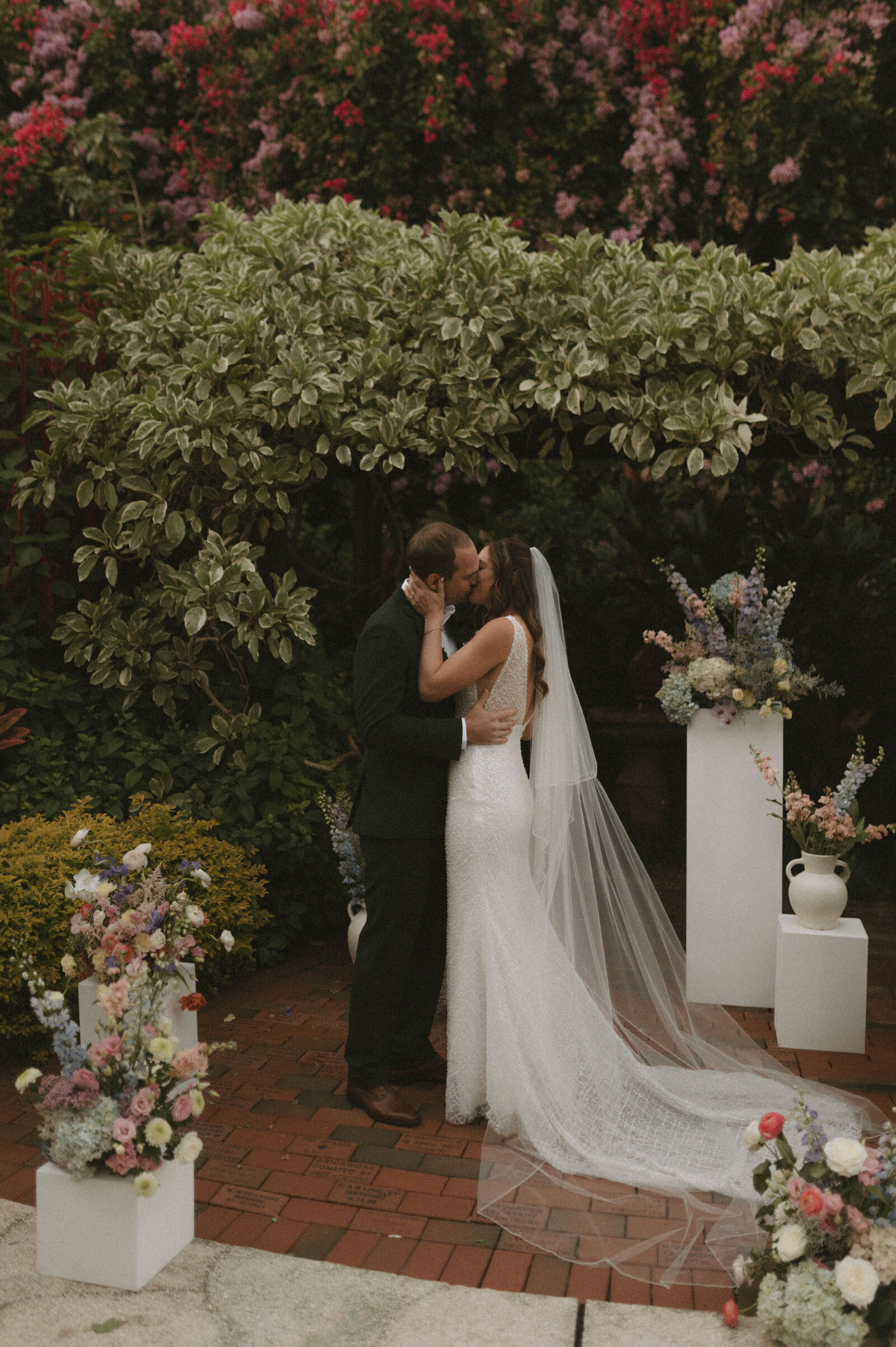 TheWolfesWeddingPreviews-177